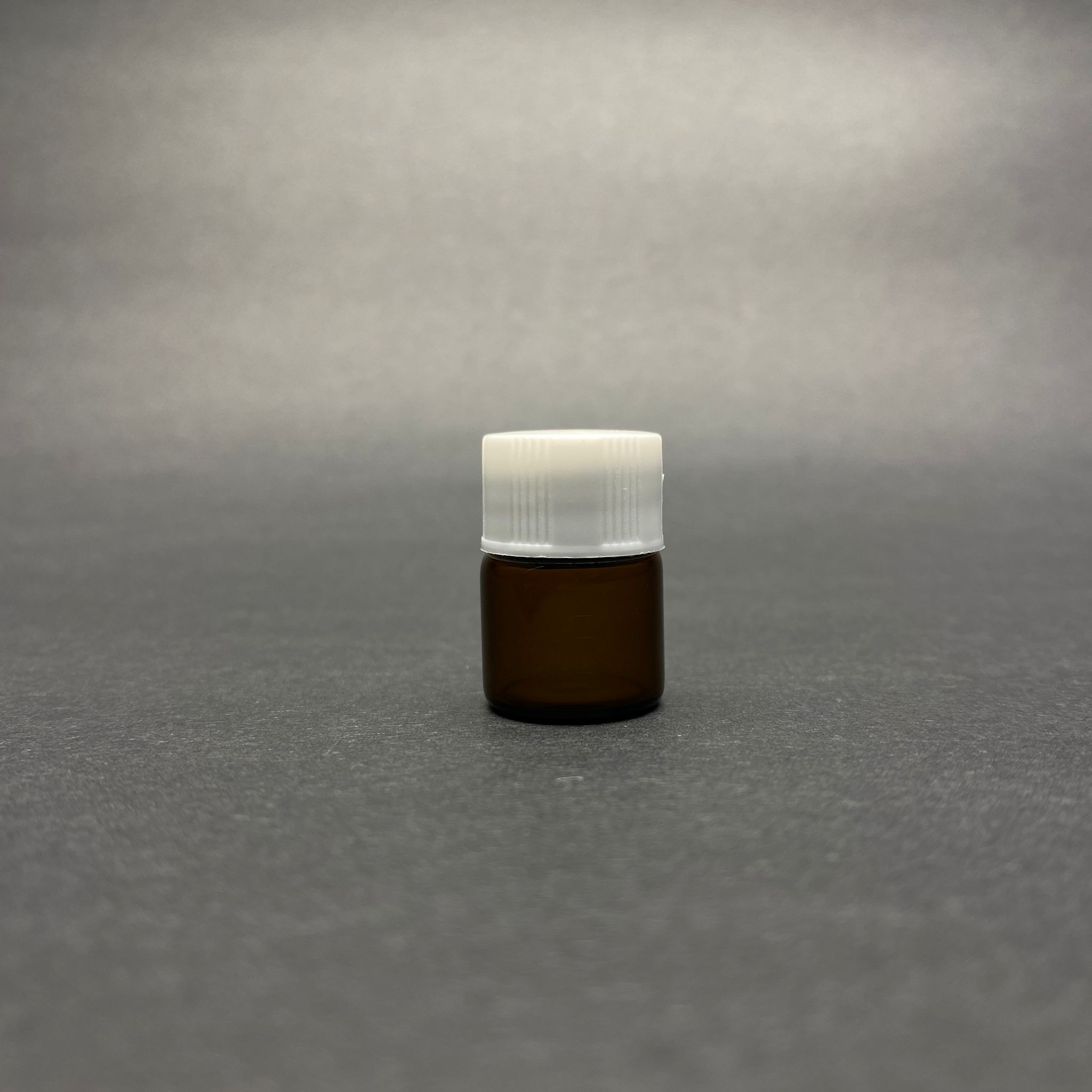 1 Cc Amber Cam Şişe - Beyaz Kapaklı - 1 Ml Kapaklı Cam Şişe