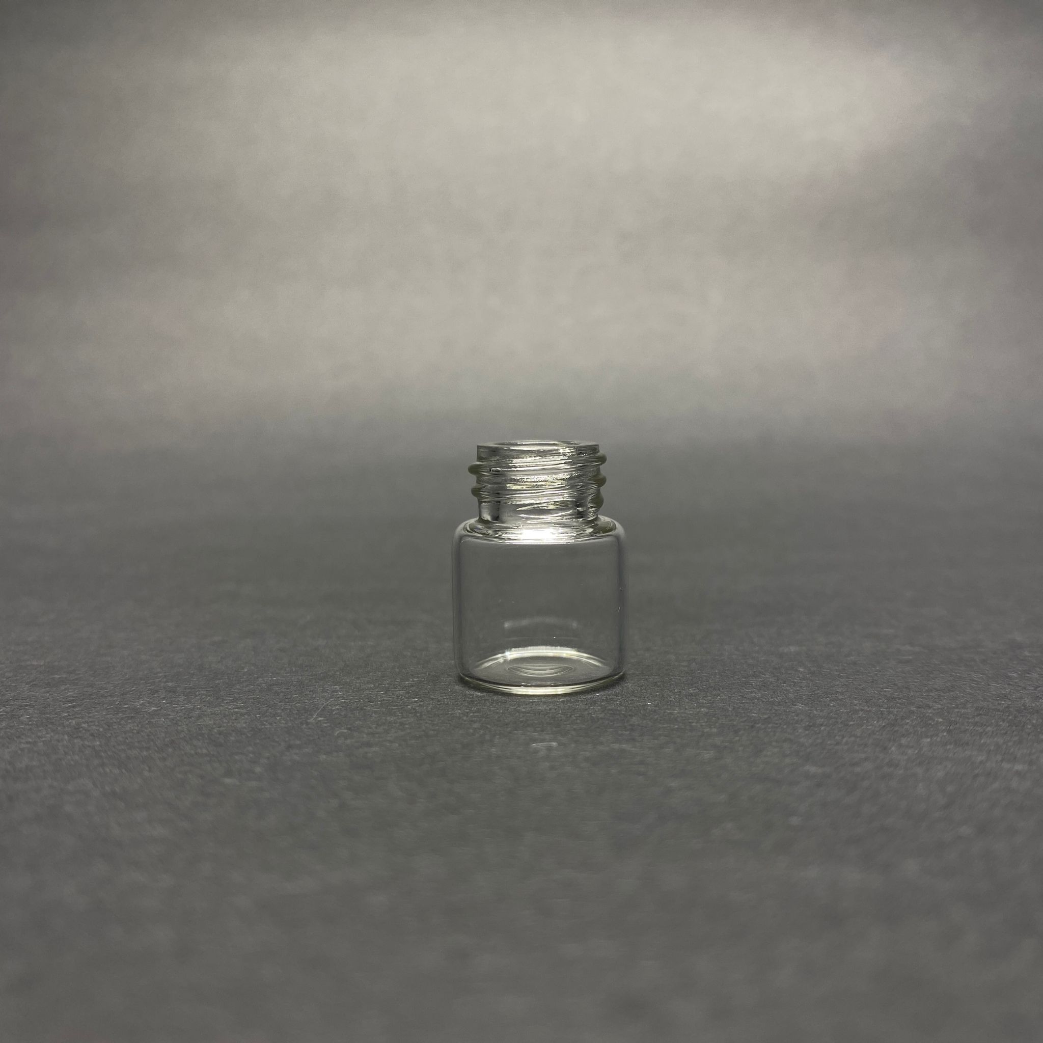 1 Cc Şeffaf Cam Şişe - 14 Mm Vidalı Ağız - Kapaksız 1 Ml Cam Şişe