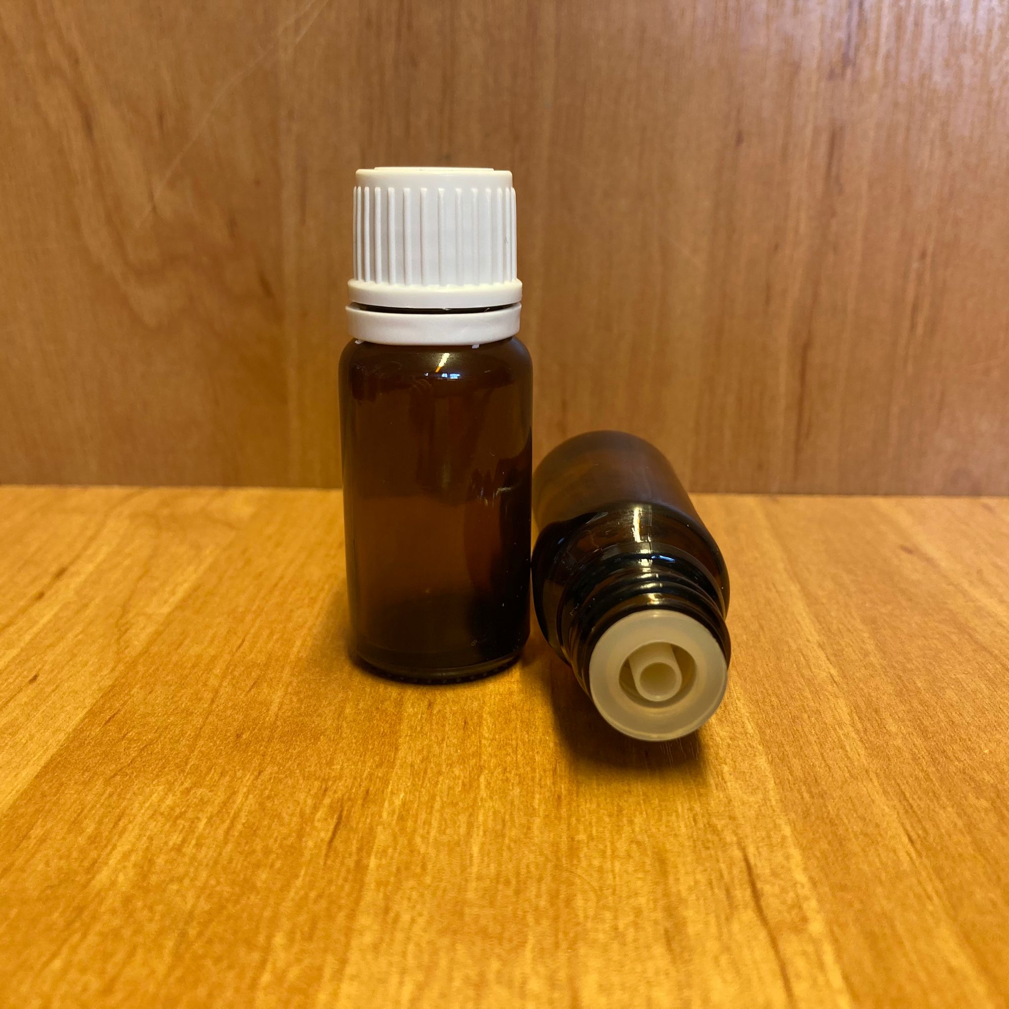 10 Cc Amber İçten Damlalıklı - Beyaz Kilit Kapaklı Cam Şişe - 10 Ml Kahverengi Yeni İçten Damlalıklı Cam Şişe