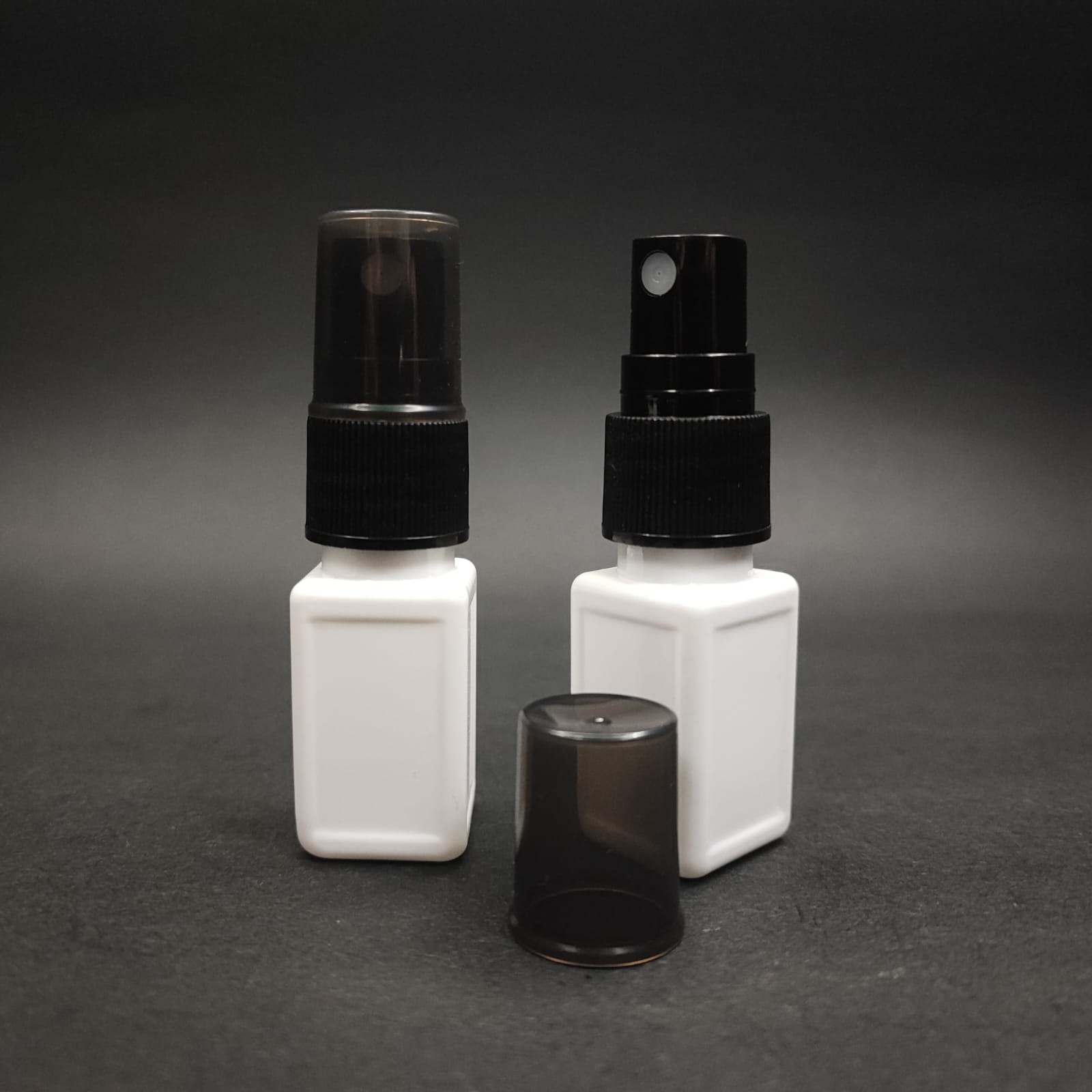 10 Cc Beyaz Kare Pet Şişe - Siyah Spreyli Tester 10 Ml Plastik Şişe