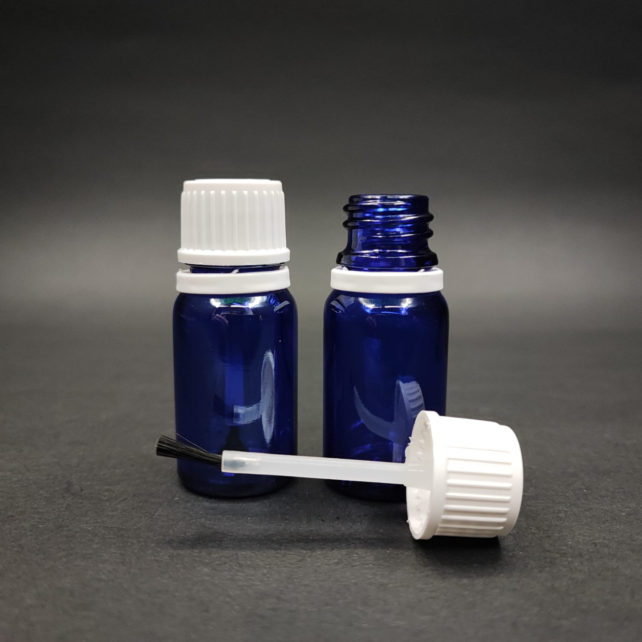 10 Cc Fırçalı Mavi Cam Şişe - 10 Ml Kapaklı Fırçalı Cam Şişe - Cam Oje Şişesi Fırçalı Beyaz Kapaklı Takım - Boş Oje Şişesi, Fırçalı Şişe, Otomotiv Ve Mobilya İçin Rötüş Boya Şişesi
