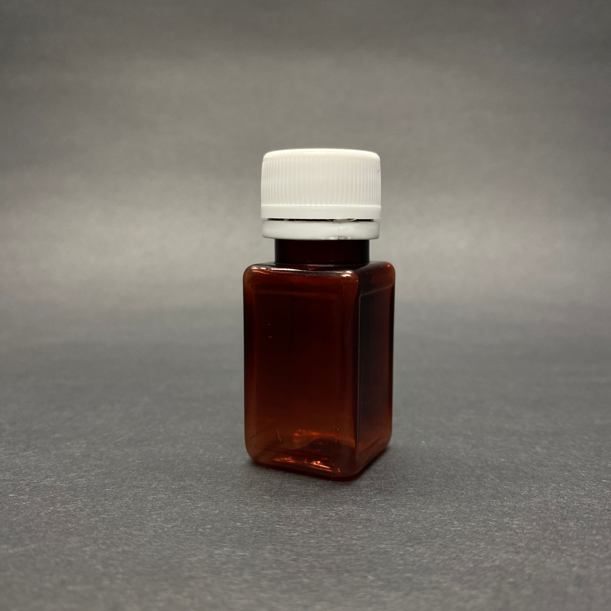 10 Cc Kare Pet Shot Şişesi  - Kilitli Beyaz Kapaklı Kolajen Şişesi - 10 Ml Plastik Şişe - Amber (Kilitli Kapak Sertçe Bastırarak Kapanır)