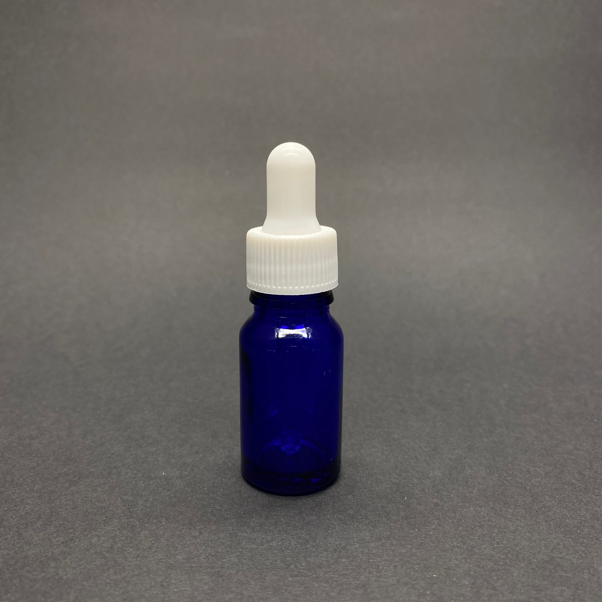 10 Cc Mavi Cam Damlalıklı Şişe - Beyaz Emzik - Beyaz Plastik Kapak - 10 Ml Mavi Cam Damlalıklı Şişe