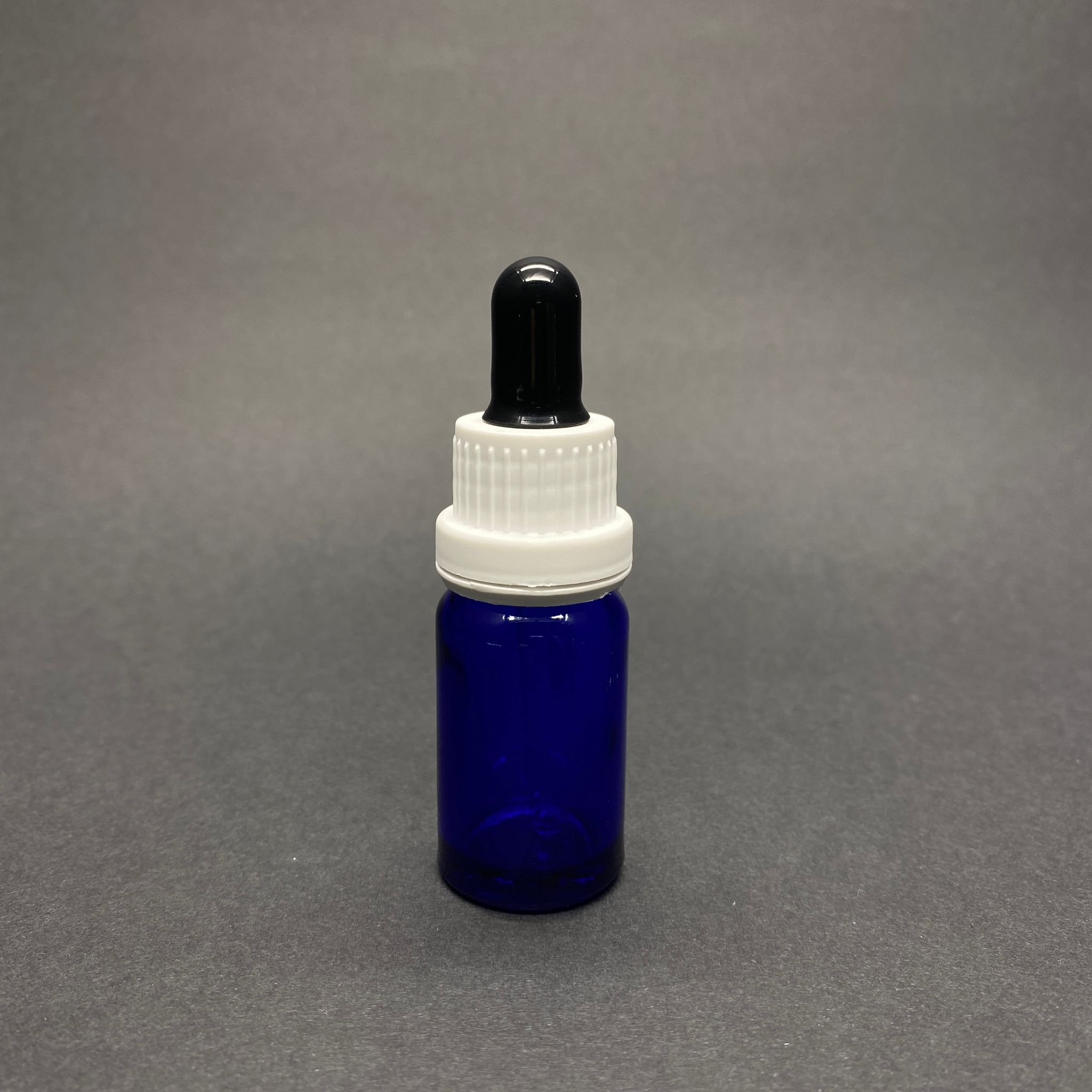 10 Cc Mavi Cam Damlalıklı Şişe - Siyah Emzik - Beyaz Kilitli Plastik Kapak - 10 Ml Mavi Cam Damlalıklı Şişe