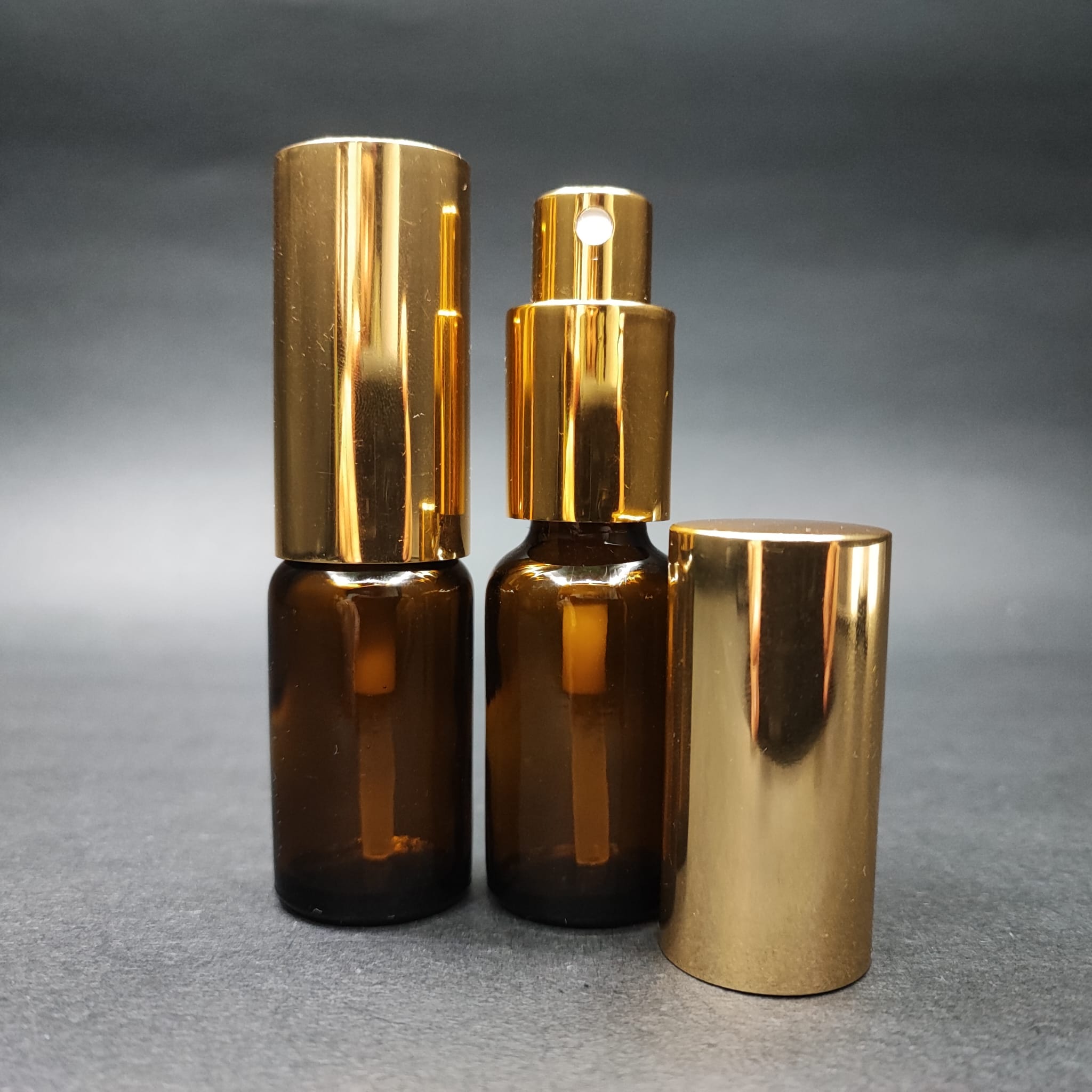 10 Ml Lüks Vidalı Valf Çevirme Parfüm Şişeleri - 10 Cc Amber Cam Şişe - Gold Metal Spreyli Kapaklı Set