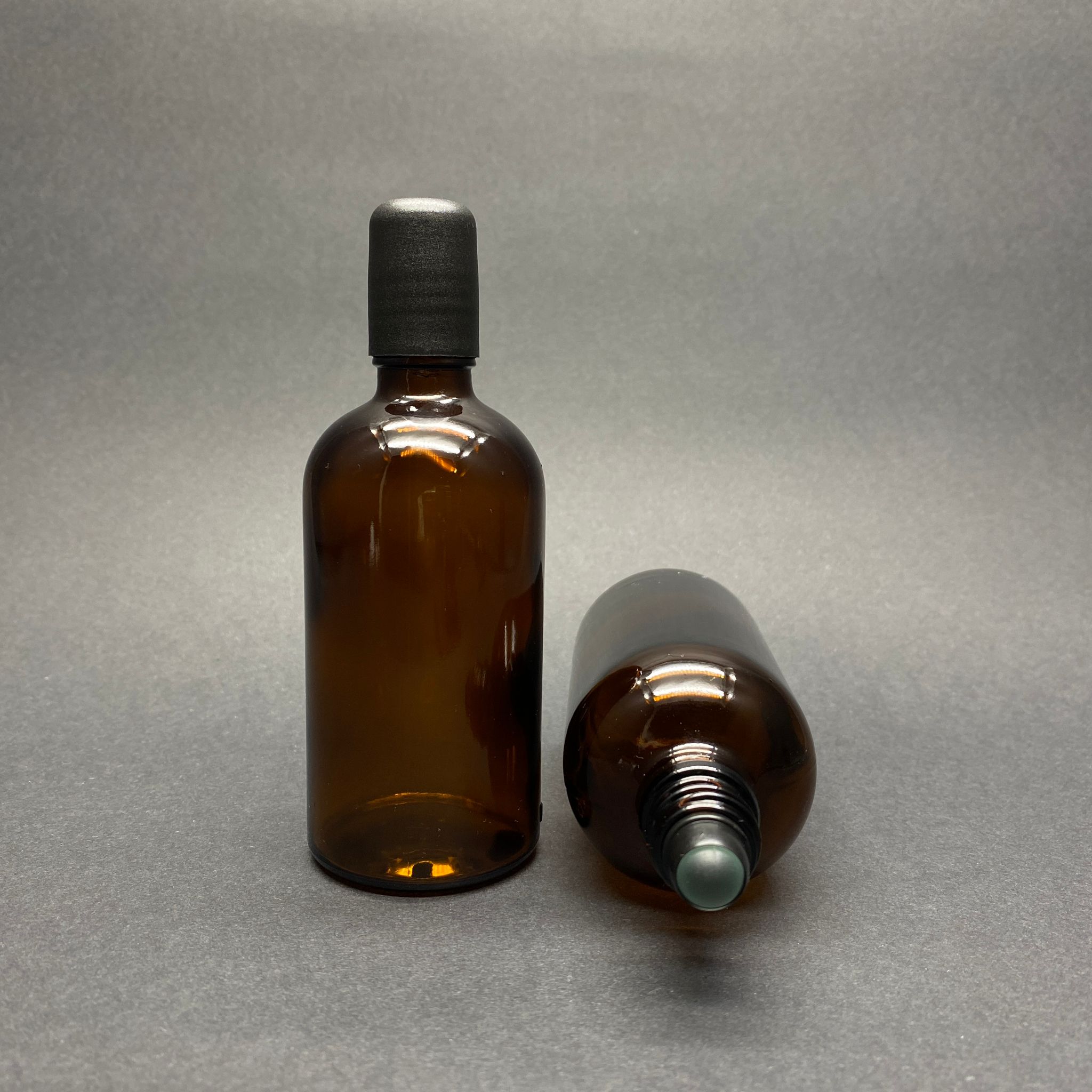 100 Cc Amber Cam Roll-On Şişesi - Siyah Kapaklı -  100 Ml Cam Bilyeli Şişe - Cam Roll On Şişe - Cam Esans Şişesi