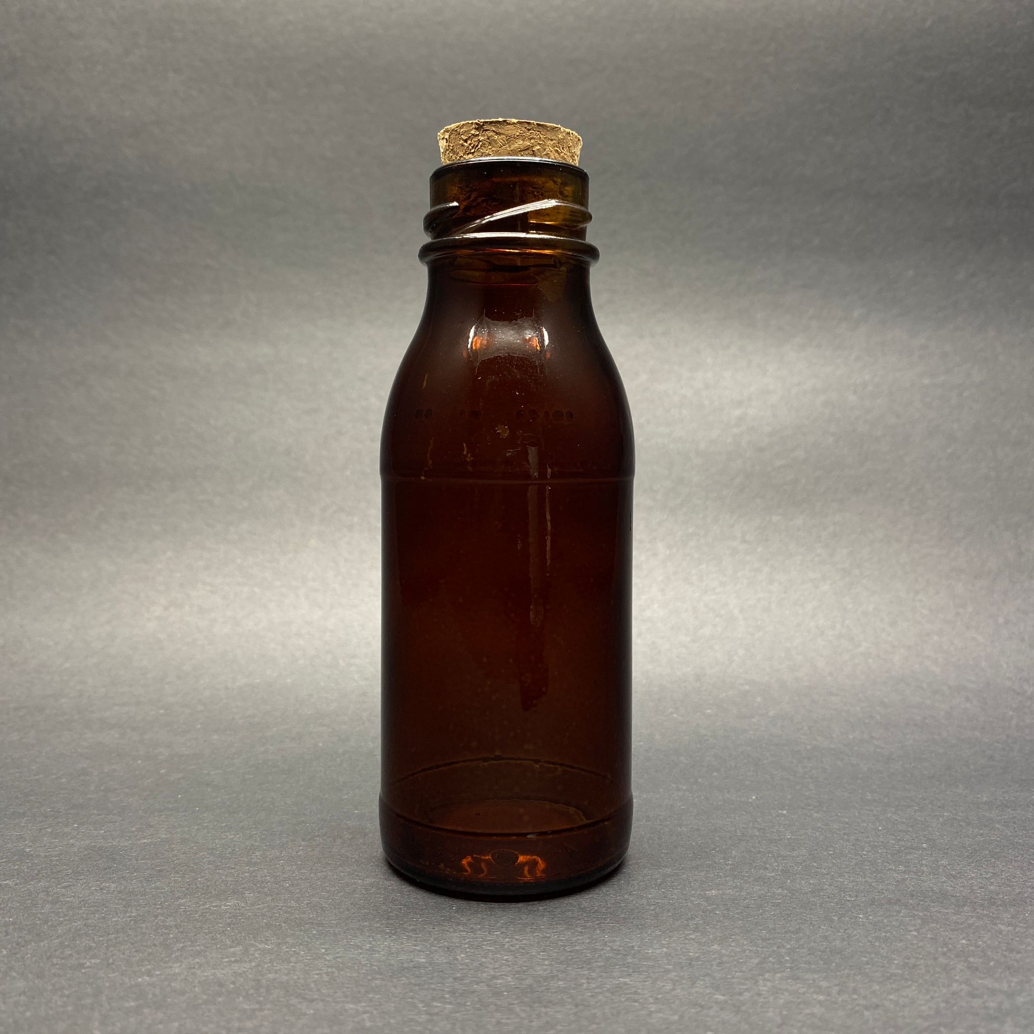 100 Cc Amber Cam Şişe Şişe (Silme 133 Cc Çizgiye Kadar 90 Cc) Kısa Mantar Tıpalı  - 100 Ml Cam Şişe Mantar Tıpalı Cam Şişe