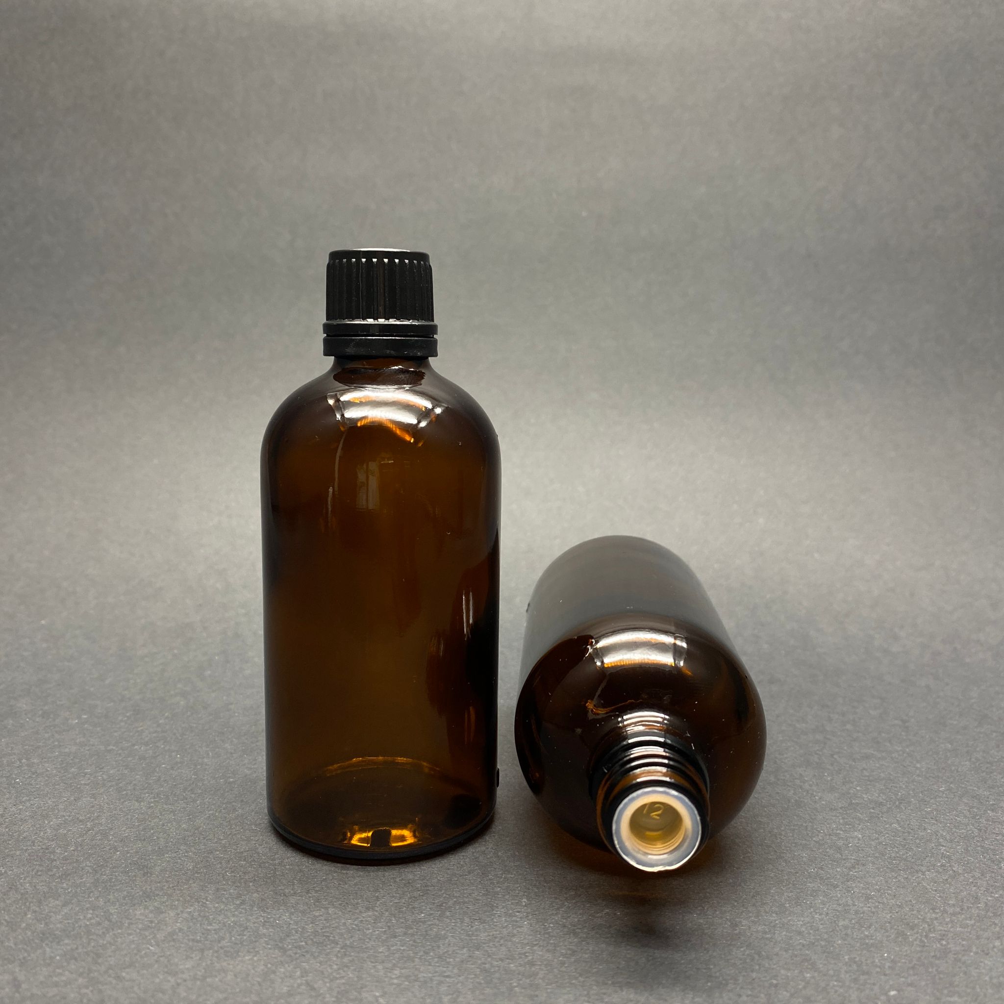 100 Cc Amber Siyah Kilit Kapaklı - Kör Tıpalı Cam Şişe - 100 Ml Kahverengi Standart Kilitli Kapaklı Kör Tıpalı Cam Şişe