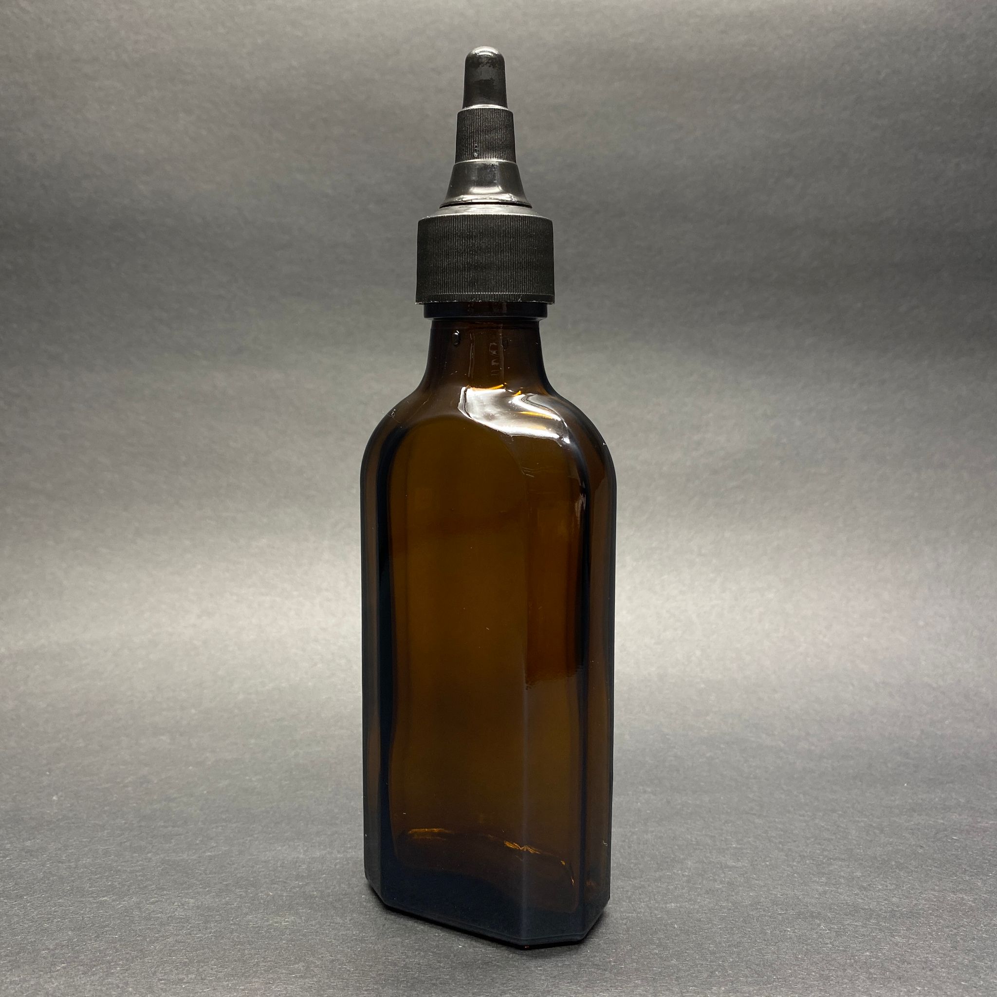 100 Cc Amber Yassı Cam Şişe - Siyah Asansör Akıtıcılı Kapaklı - 100 Ml Kahverengi Yassı Model Cam Şişe