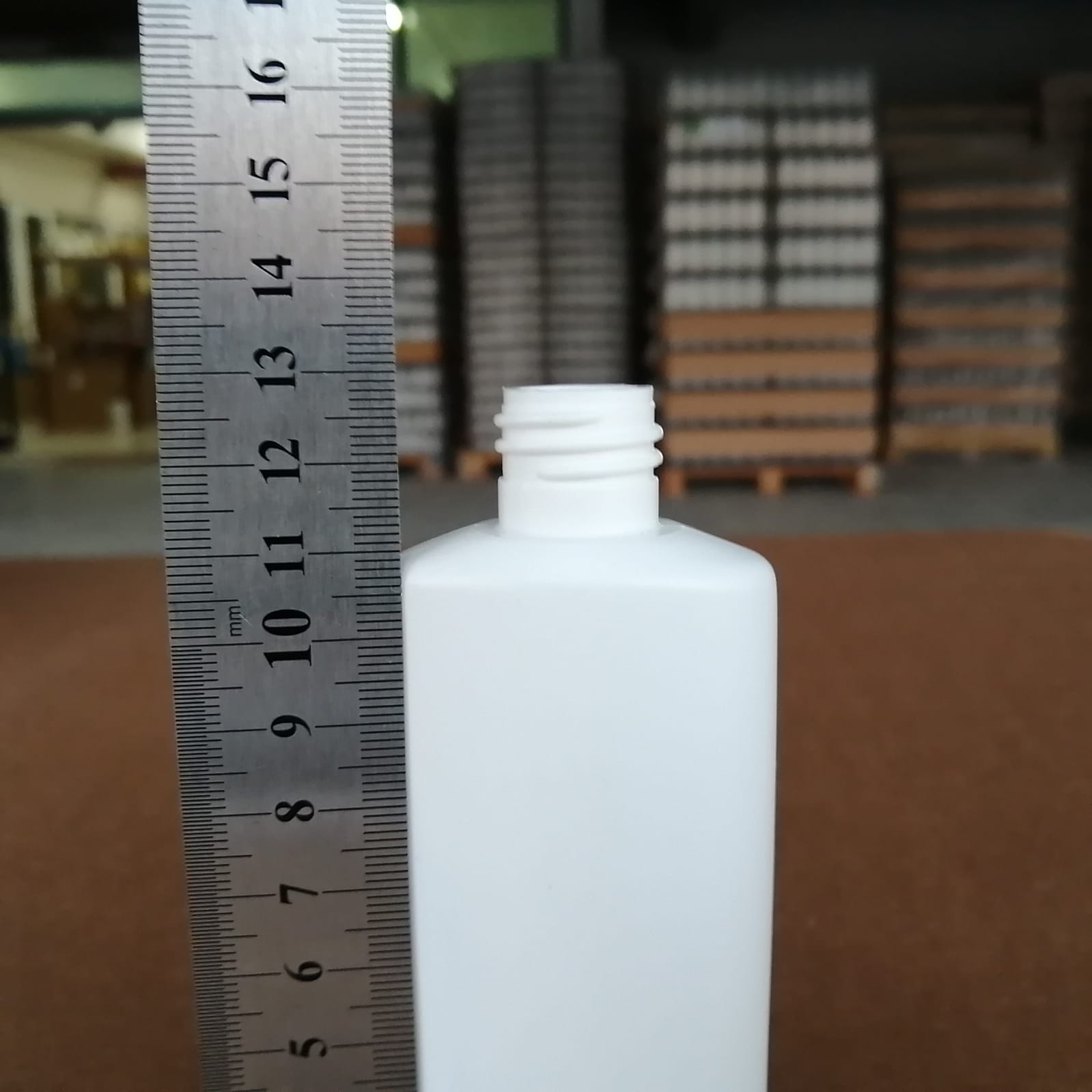 100 Cc Beyaz Yassı Polietilen Şişe - Kapaksız - 20 Mm Ağız