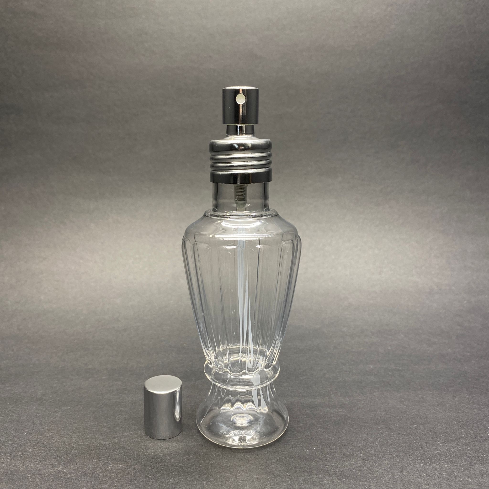 100 Cc Campet Vazo Hürrem Model Parfüm Kolonya Pet Şişe - Metal Spreyli Takım - 100 Ml Lüx Spreyli Parfüm - Kolonya Şişesi (Vidalı Ağız, Manüel Kapanıp Açılabilir)