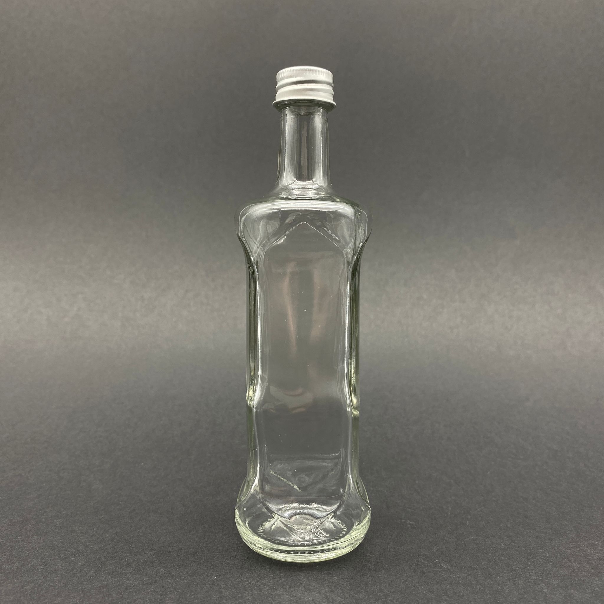 100 Cc Dorika Sos Şişesi - Gümüş Alüminyum Kapaklı - 100 Ml Cam Acı Sos Şişesi