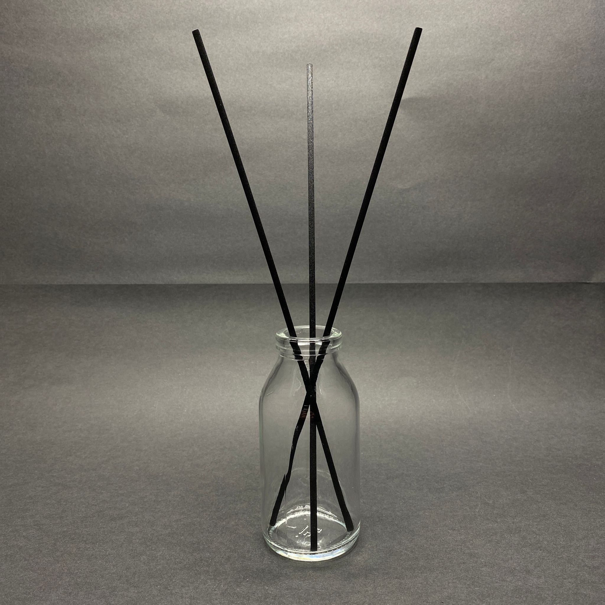 100 Cc Geniş Ağız Cam Bambu Oda Kokusu Şişesi - 100 Ml Çubuklu Bambu Oda Kokusu Şişesi - Difüzör Şişe- Cam Şişe + Mantar Tıpa + 3 Adet Fiber Siyah Bambu Çubuk