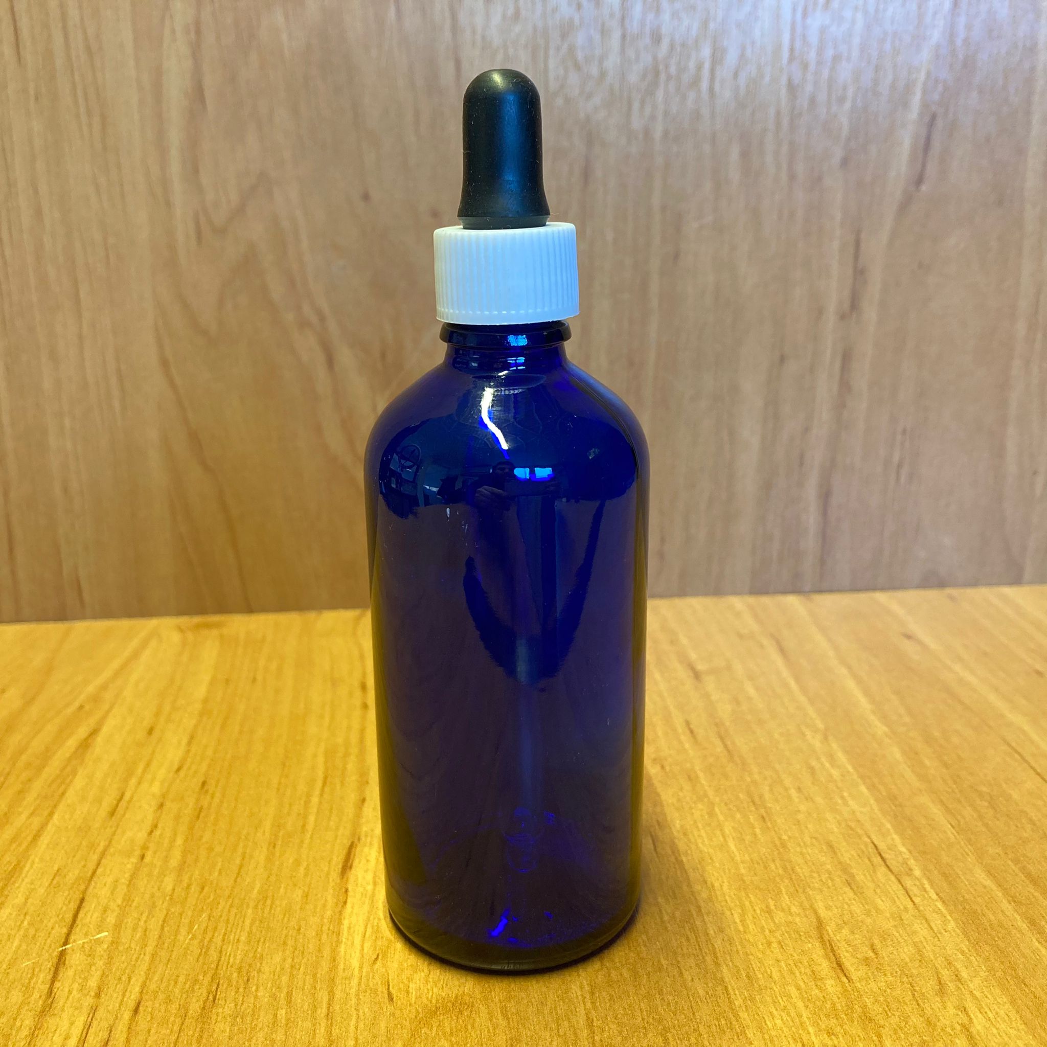 100 Cc Mavi Cam Damlalıklı Şişe - Siyah Emzik - Beyaz Plastik Kapak - 100 Ml Mavi Cam Damlalıklı Şişe