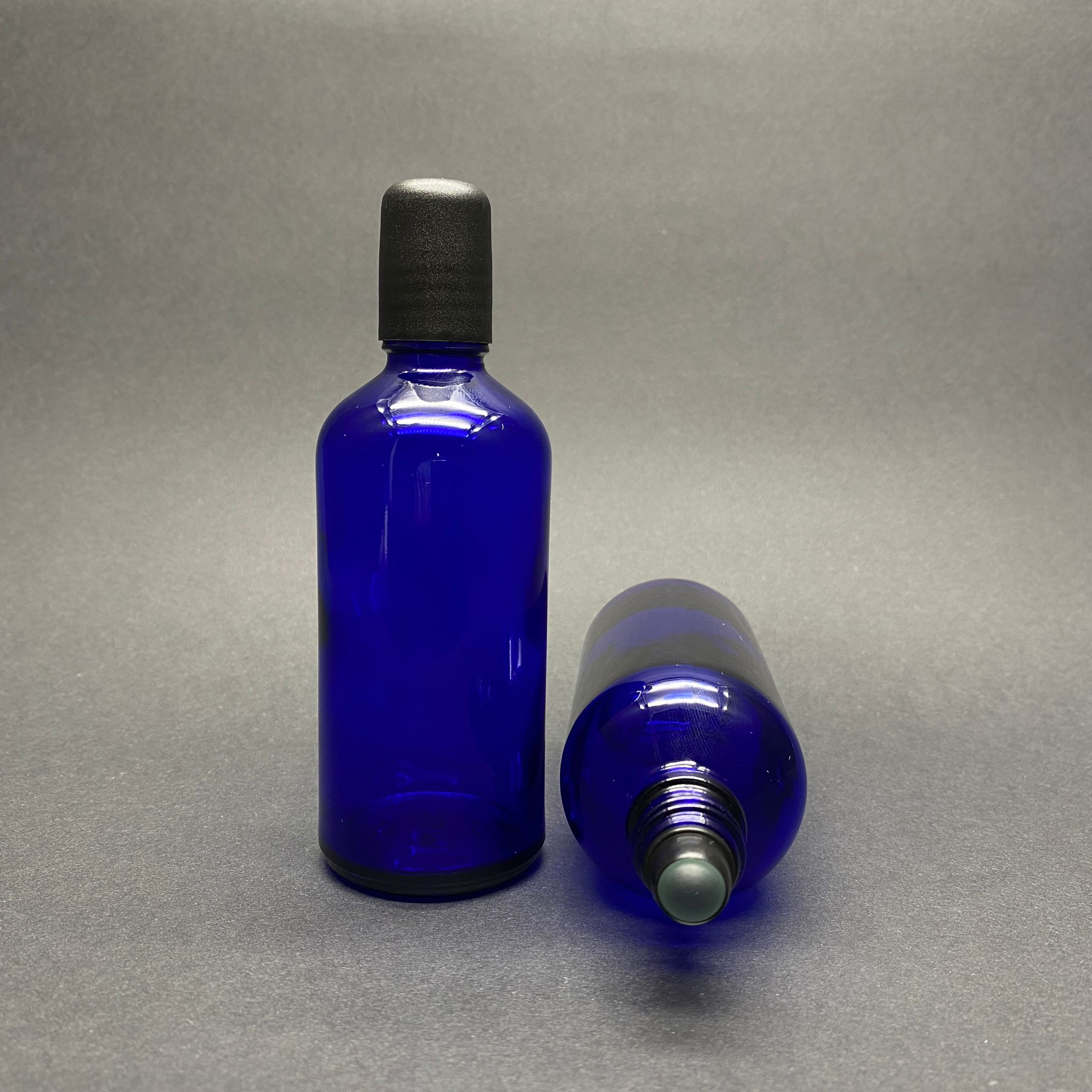 100 Cc Mavi Cam Roll-On Şişesi - Siyah Kapaklı -  100 Ml Cam Bilyeli Şişe - Cam Roll On Şişe - Cam Esans Şişesi