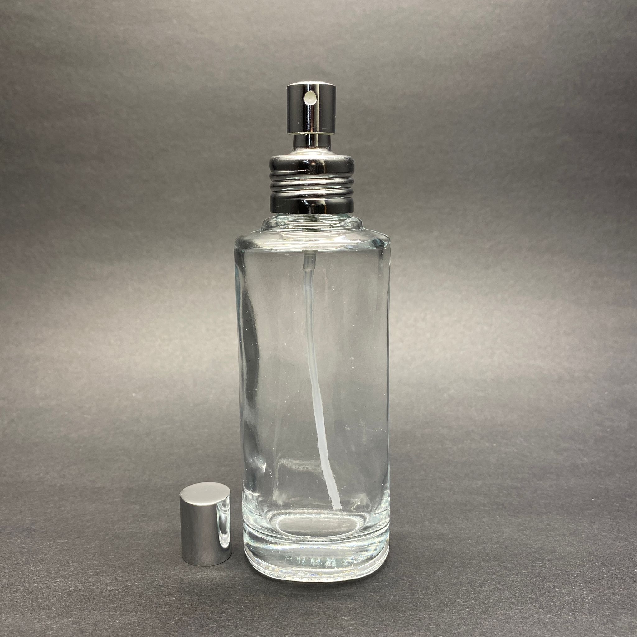 100 Cc Rebul Oval Model Cam Parfüm Kolonya Şişesi - Metal Spreyli Takım - 100 Ml Lüx Spreyli Parfüm , Kolonya Şişesi (Vidalı Ağız, Manüel Kapanıp Açılabilir)