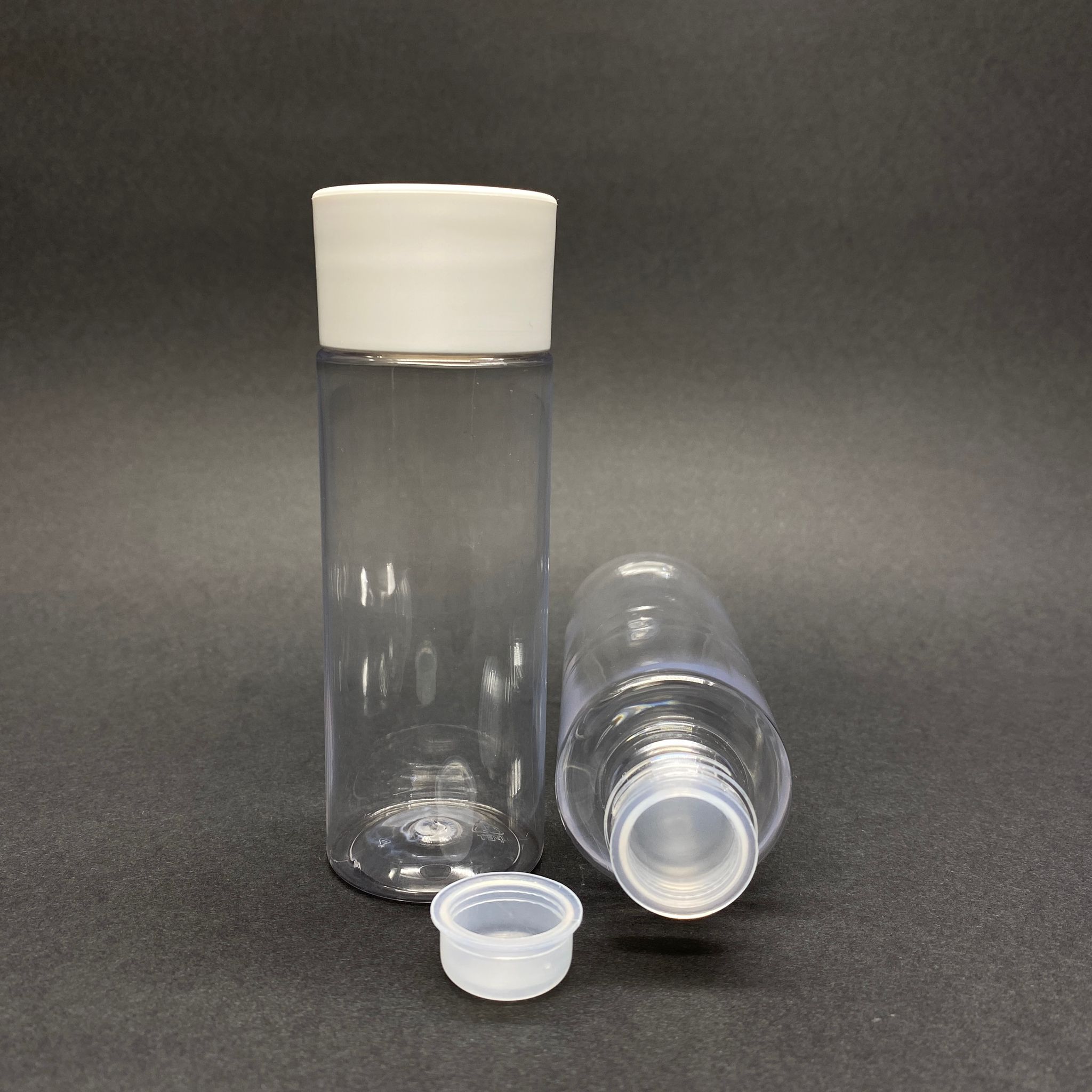100 Cc Silindir Keskin Küt Model Sert (17 Gr) Pet Şişe - Beyaz Kalın Kapaklı + Kör Tıpalı - Ağız Çapı 24 Mm - Şeffaf