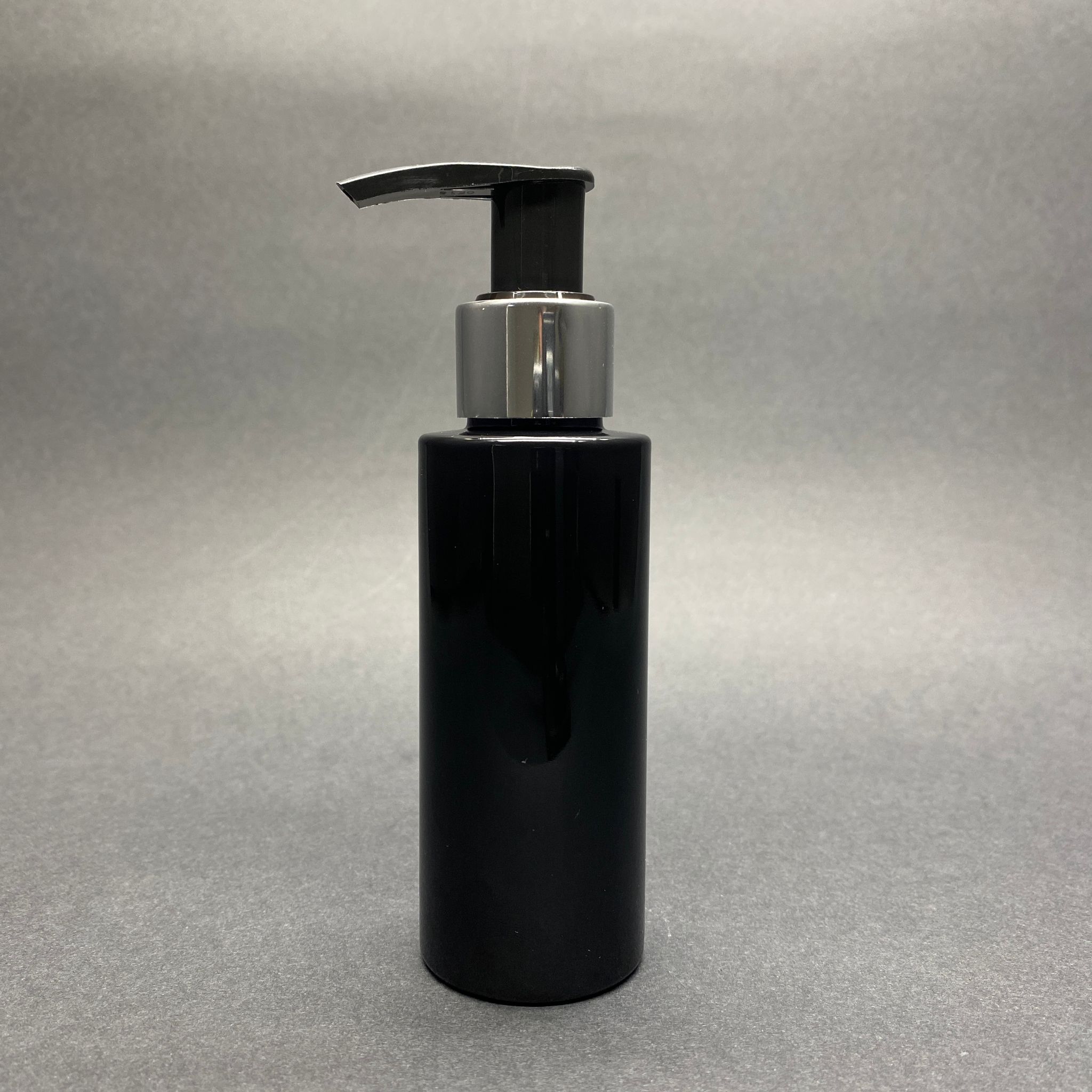 100 Cc Silindir Keskin Küt Model Sert (17 Gr) Pet Şişe - Gümüş Sıvı Sabun Pompalı - Jel, Peelıng, Serum, Güneş Kremi Gibi Yoğun Kıvamlı Sıvılar İçin- Ağız Çapı 24 Mm - Siyah