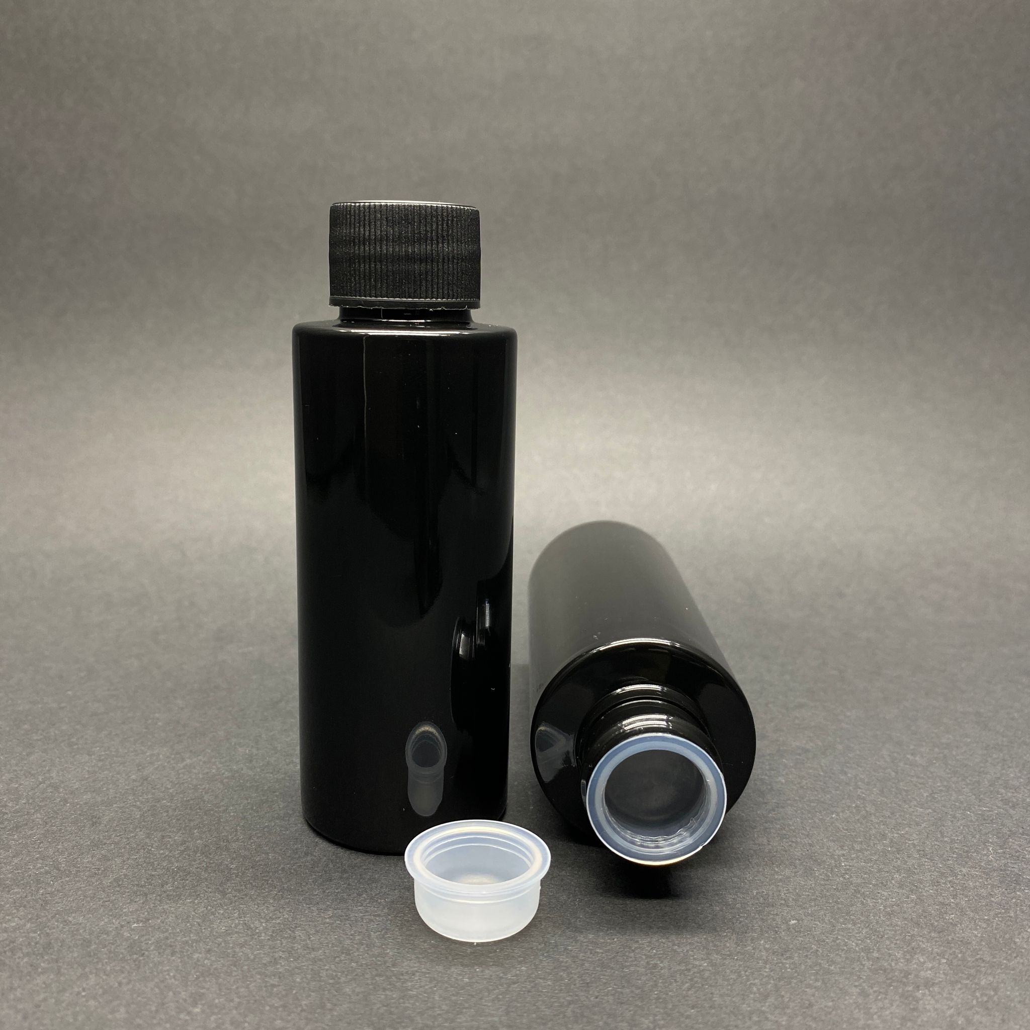 100 Cc Silindir Keskin Küt Model Sert (17 Gr) Pet Şişe - Siyah Contalı Kapaklı + Kör Tıpalı - Ağız Çapı 24 Mm - Siyah
