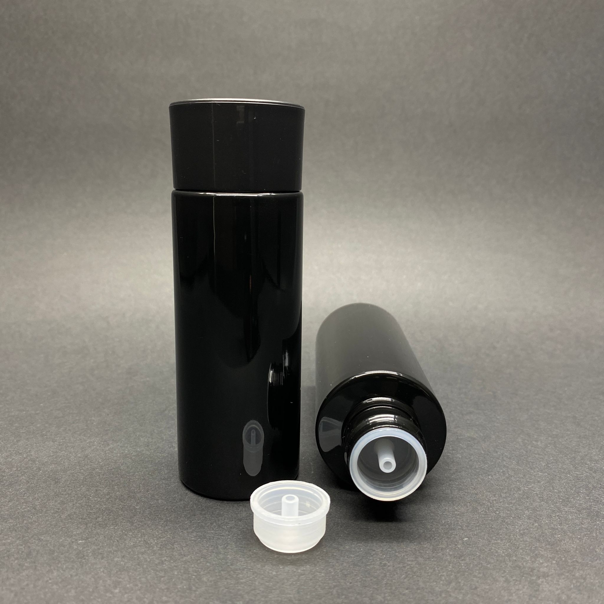 100 Cc Silindir Keskin Küt Model Sert (17 Gr) Pet Şişe - Siyah Derin Kapaklı + Kolonya Tıpalı - Ağız Çapı 24 Mm - Siyah (Kolonya Şişesi, Losyon Şişesi, Gülsuyu Şişesi, Şampuan Şişesi Vb. Çok Amaçlı Kalın Pet Şişe)