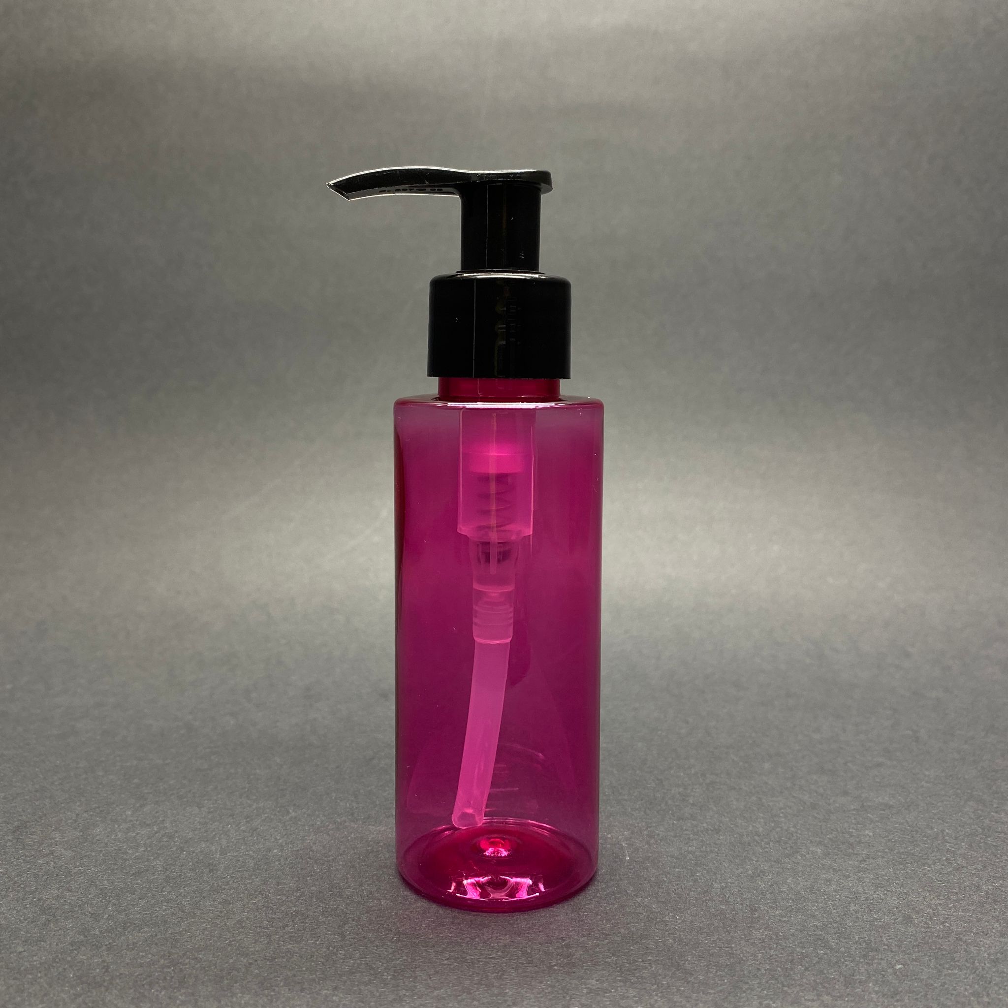 100 Cc Silindir Keskin Küt Model Sert (17 Gr) Pet Şişe - Siyah Sıvı Sabun Pompalı - Jel, Peelıng, Serum, Güneş Kremi Gibi Yoğun Kıvamlı Sıvılar İçin- Ağız Çapı 24 Mm - Pembe