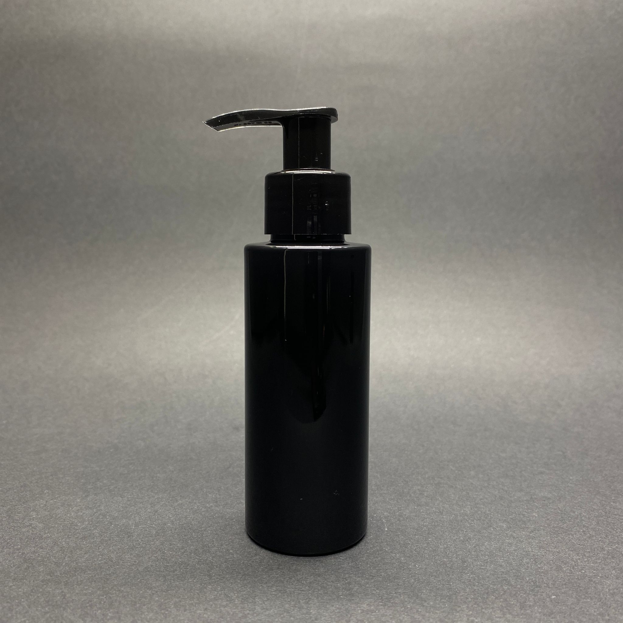 100 Cc Silindir Keskin Küt Model Sert (17 Gr) Pet Şişe - Siyah Sıvı Sabun Pompalı - Jel, Peelıng, Serum, Güneş Kremi Gibi Yoğun Kıvamlı Sıvılar İçin- Ağız Çapı 24 Mm - Siyah