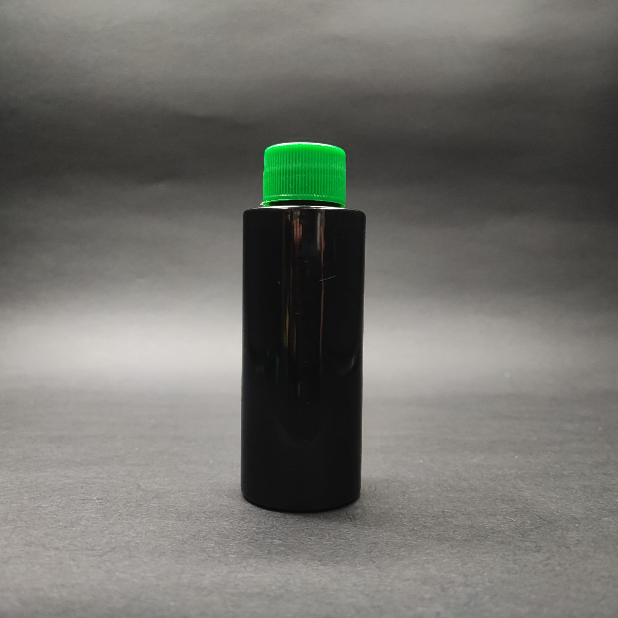 100 Cc Siyah Sert Pet Şişe - Contalı Yeşil Kapaklı - 100 Ml Kapaklı Plastik Şişe