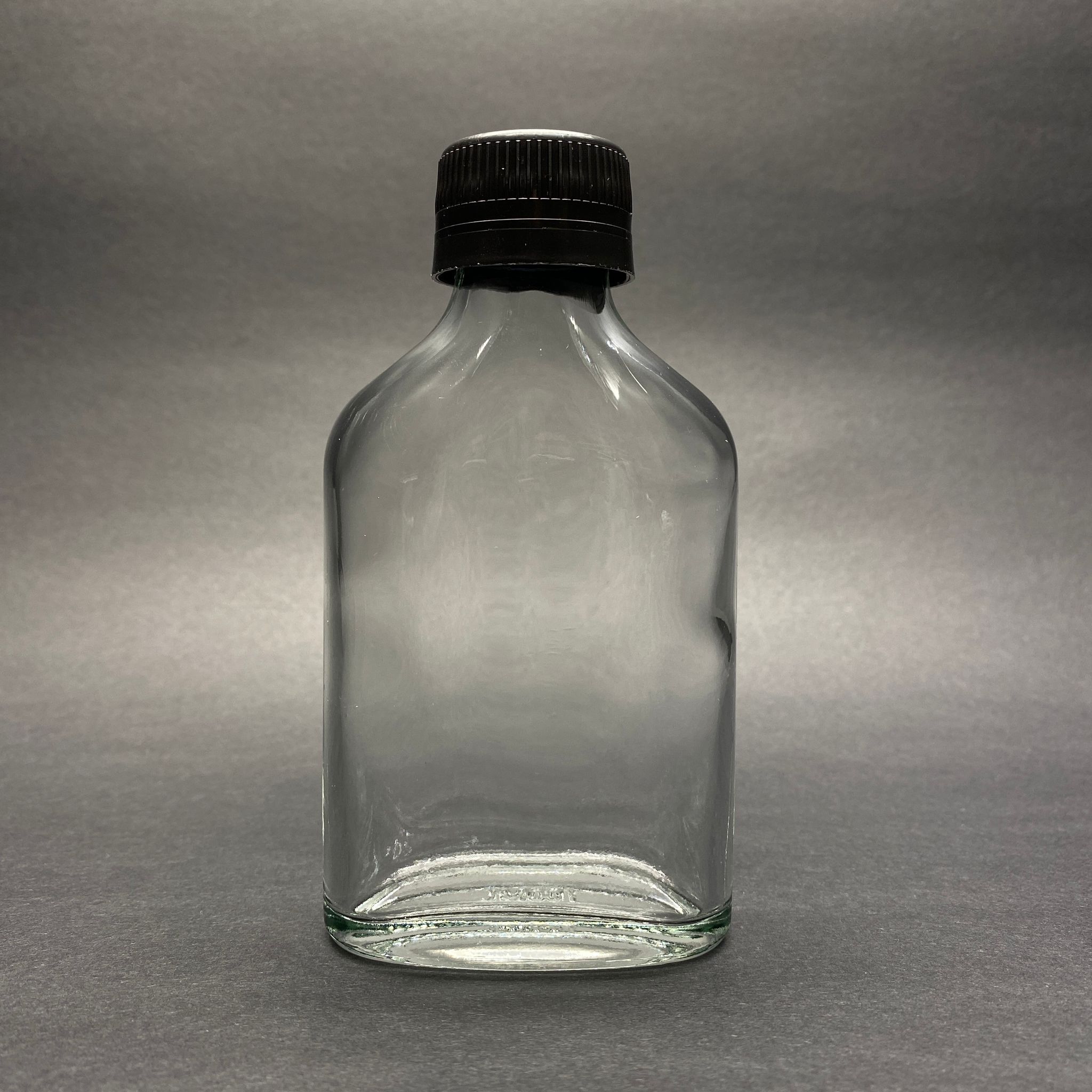 100 Cc Yassı Cam Cold Brew Şişe - Soğuk Kahve Şişesi -  Contalı Etekli Siyah Kapaklı - 100 Ml Yassı Cam Şişe