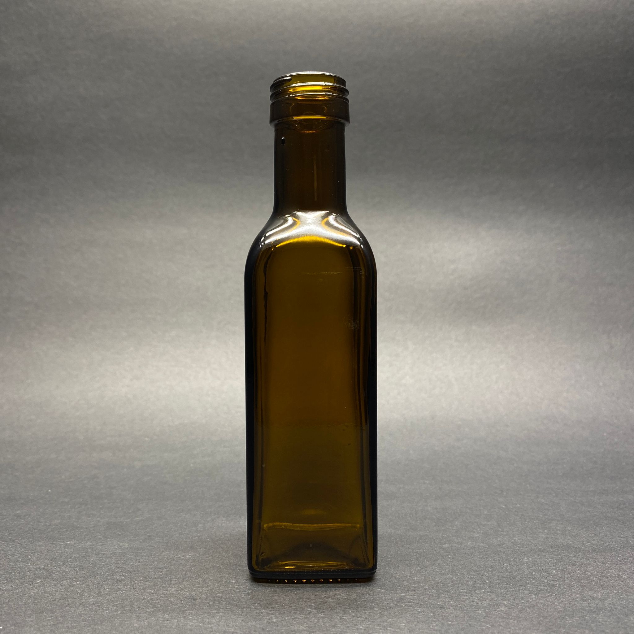 100 Cc Yeşil Maraska Cam Şişe Kapaksız (24 Ağız) - 100 Ml Köşeli Yeşil Cam Şişe