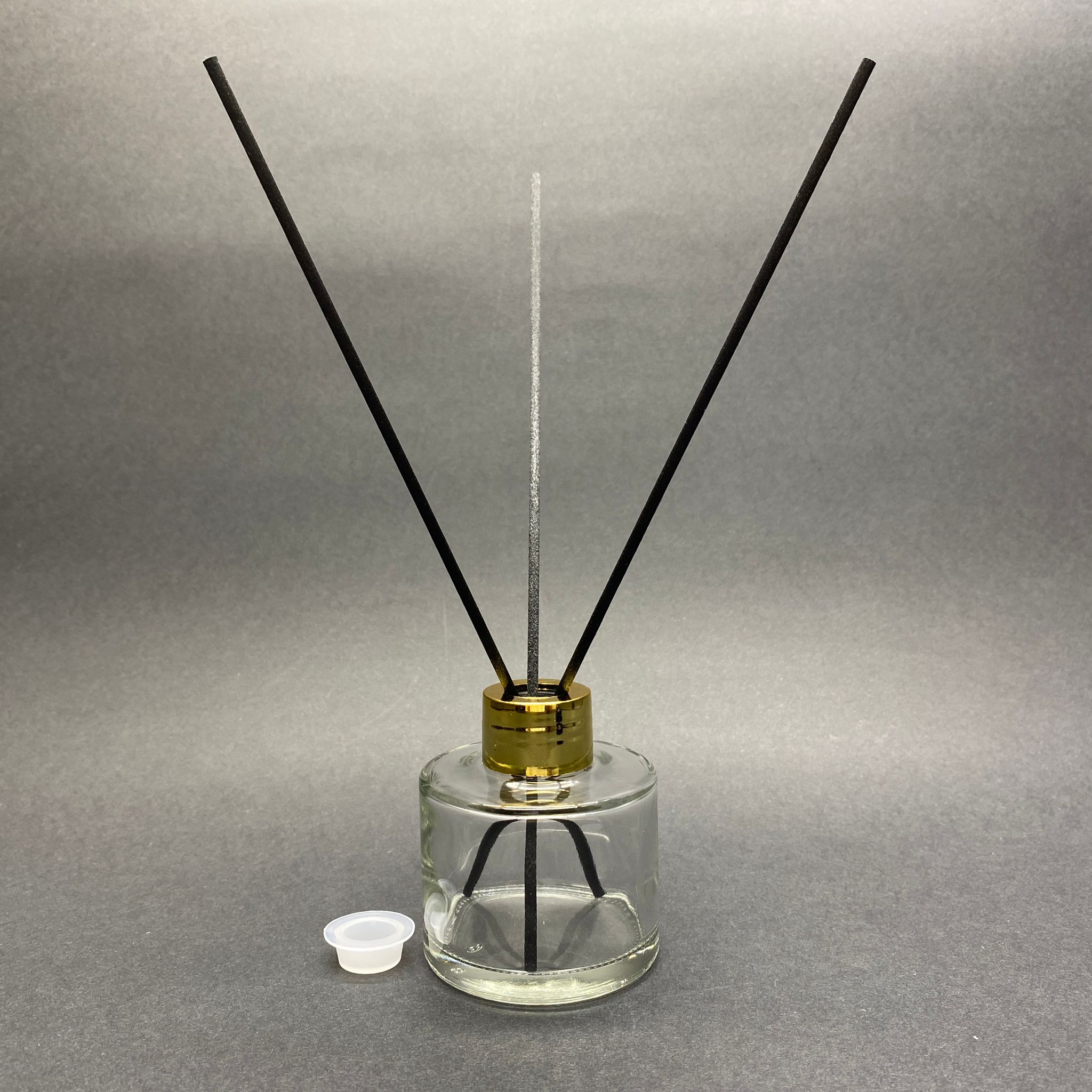 100 Cc Yuvarlak Oval Silindir Model Cam Bambu Oda Kokusu Şişesi - 100 Ml Çubuklu Köşeli Bambu Oda Kokusu Şişesi - Difüzör Şişe- Cam Şişe + Gold Kapak + Tıpa + 3 Adet Fiber Siyah Bambu Çubuk