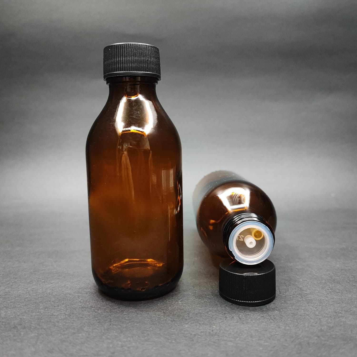 100 Ml Dolumu Kolay, Geniş Ağızlı İçten Damlalıklı Şişe (25 Mm Ağız)  - 100 Cc Siyah Contalı Kapaklı İçten Damlalıklı Cam Ecza Şişesi - Amber Kahverengi