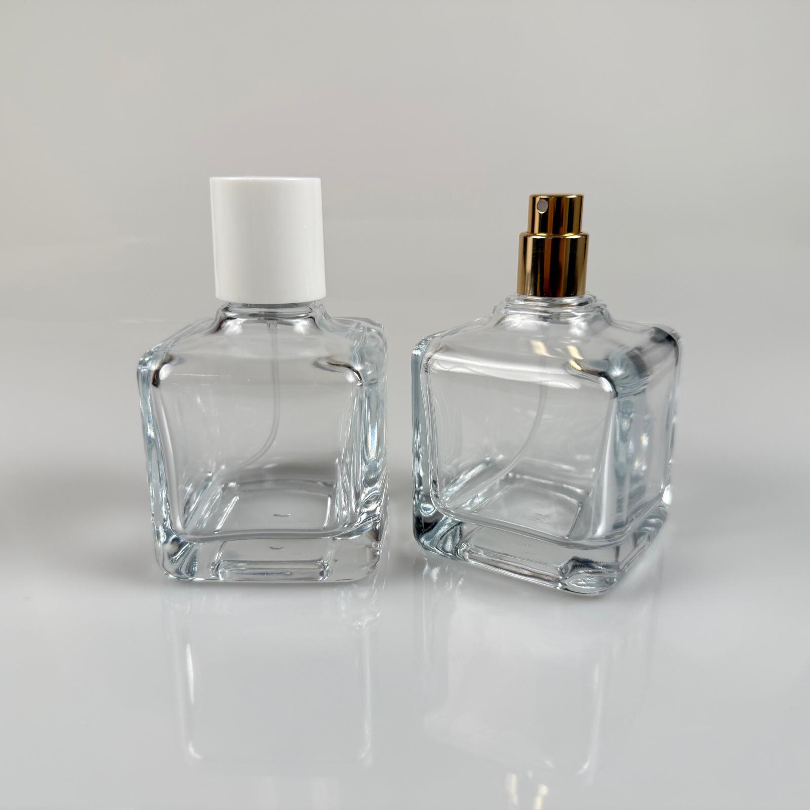 100 Ml Kare Model Lura Parfüm Şişesi - Gold Metal Spreyli + Beyaz Kapaklı (Ağız 15 Mm Geçme Kolay Kapama)