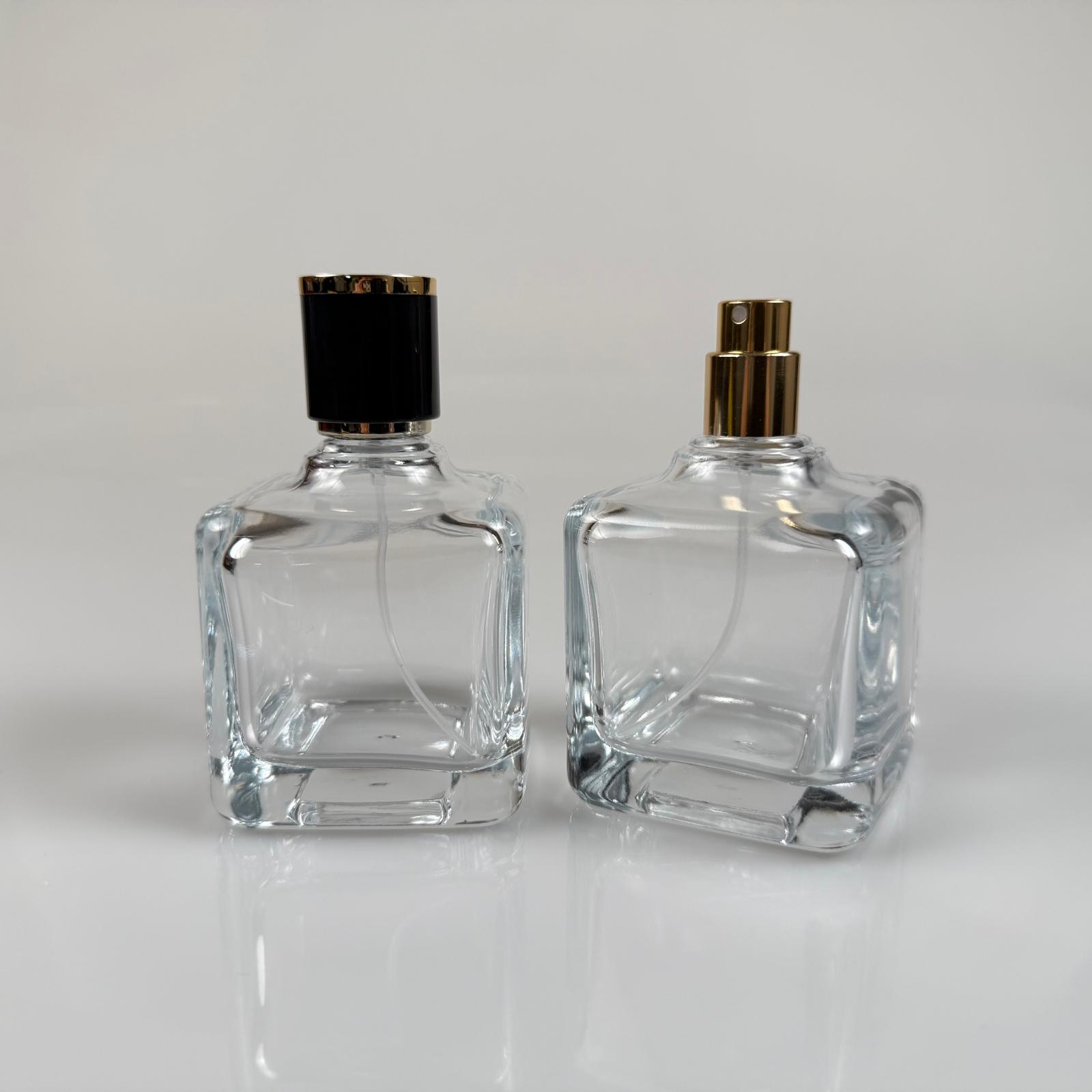 100 Ml Kare Model Lura Parfüm Şişesi - Gold Metal Spreyli + Gold Siyah Kapaklı (Ağız 15 Mm Geçme Kolay Kapama)