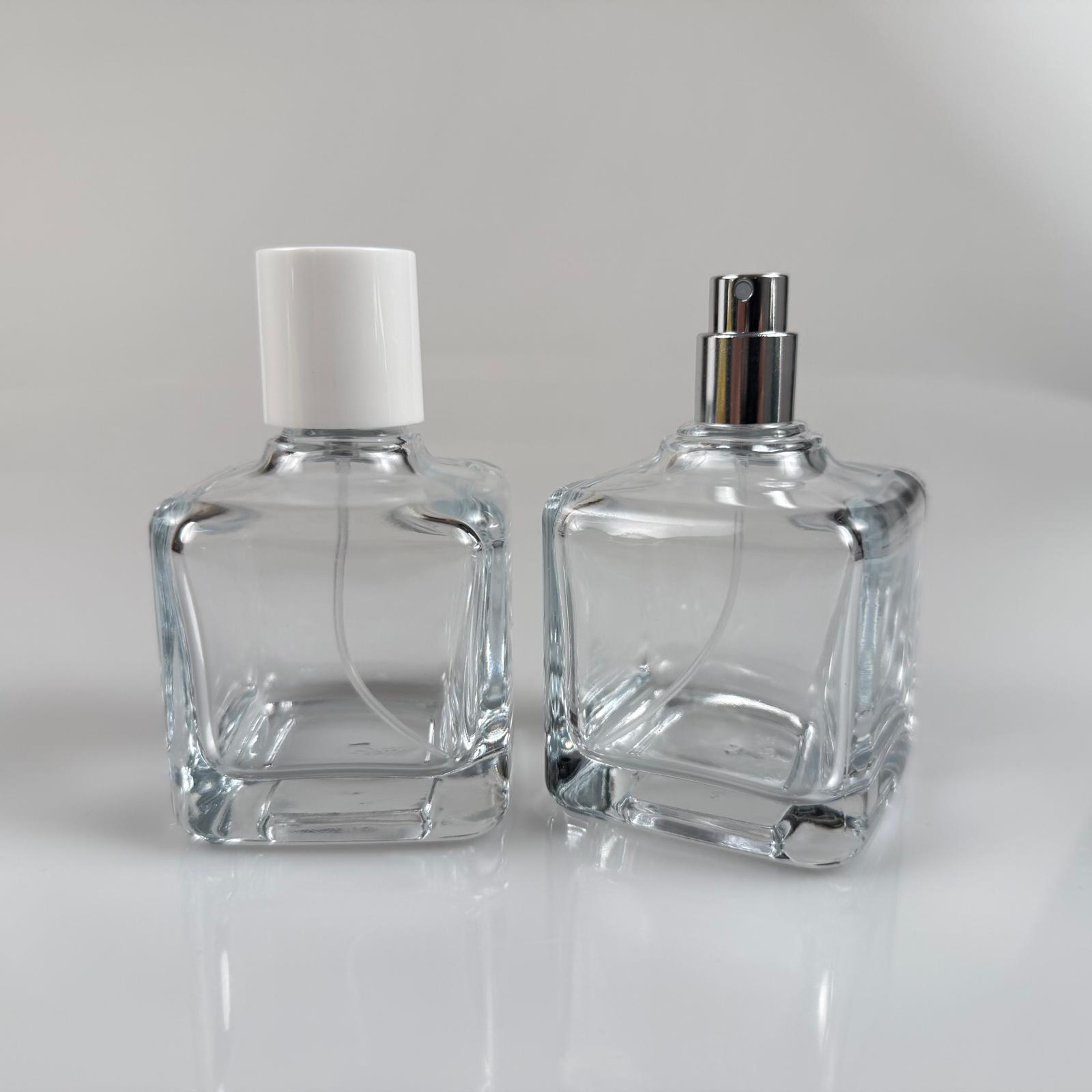 100 Ml Kare Model Lura Parfüm Şişesi - Gümüş Metal Spreyli + Beyaz Kapaklı (Ağız 15 Mm Geçme Kolay Kapama)