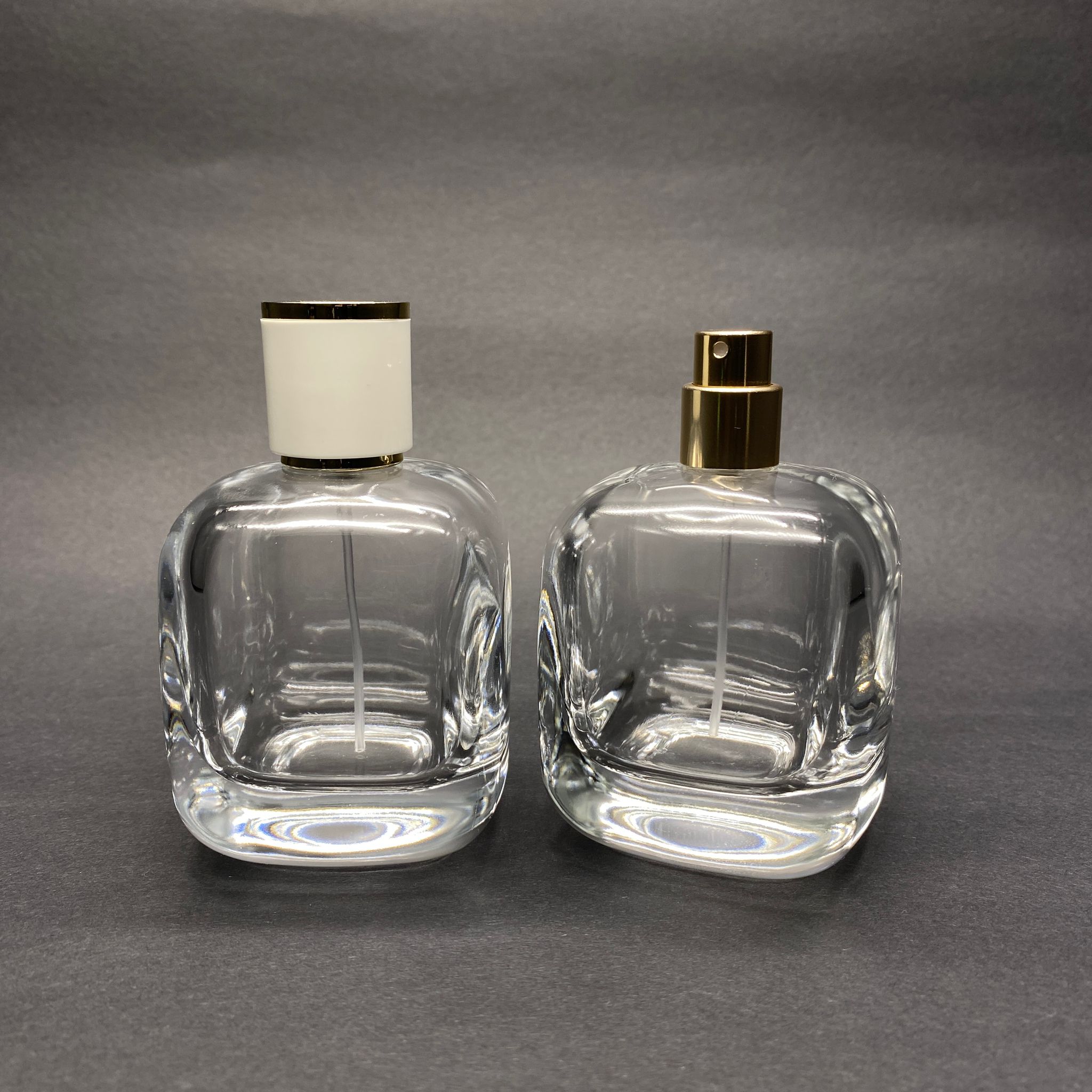 100 Ml Oval Kare Model Core Parfüm Şişesi - Gold Metal Spreyli + Gold Beyaz Kapaklı (Ağız 15 Mm Geçme Kolay Kapama)