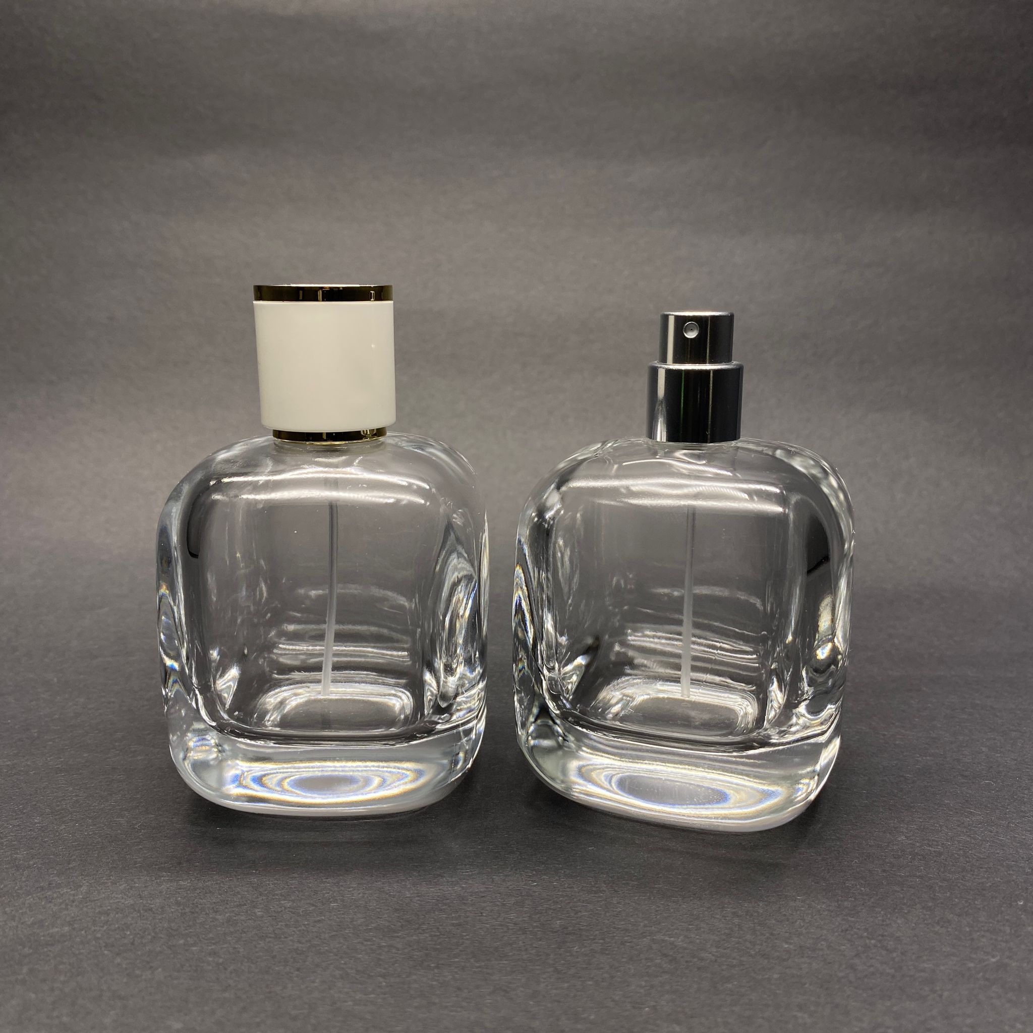 100 Ml Oval Kare Model Core Parfüm Şişesi - Gümüş Metal Spreyli + Gold Beyaz Kapaklı (Ağız 15 Mm Geçme Kolay Kapama)