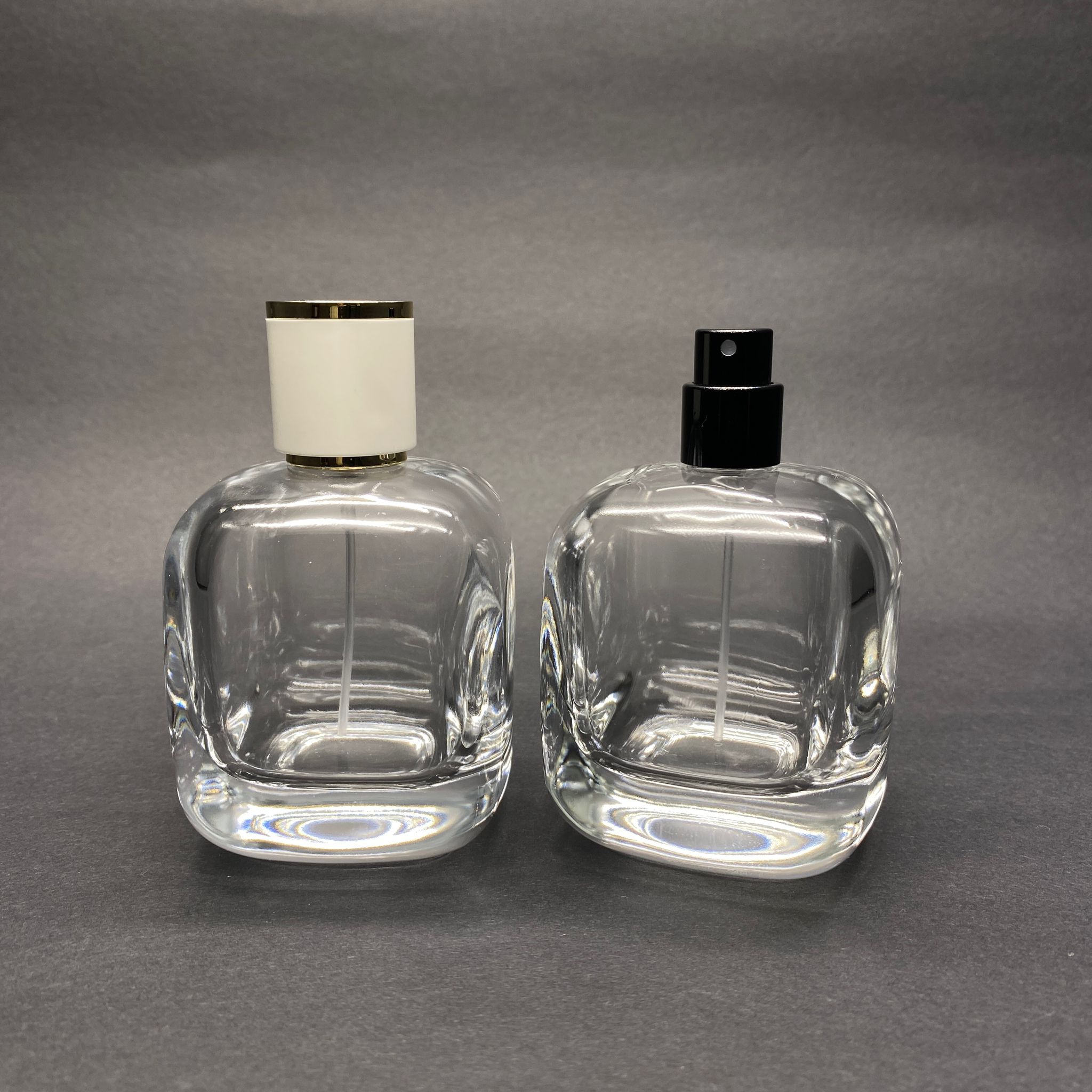 100 Ml Oval Kare Model Core Parfüm Şişesi - Siyah Metal Spreyli + Gold Beyaz Kapaklı (Ağız 15 Mm Geçme Kolay Kapama)