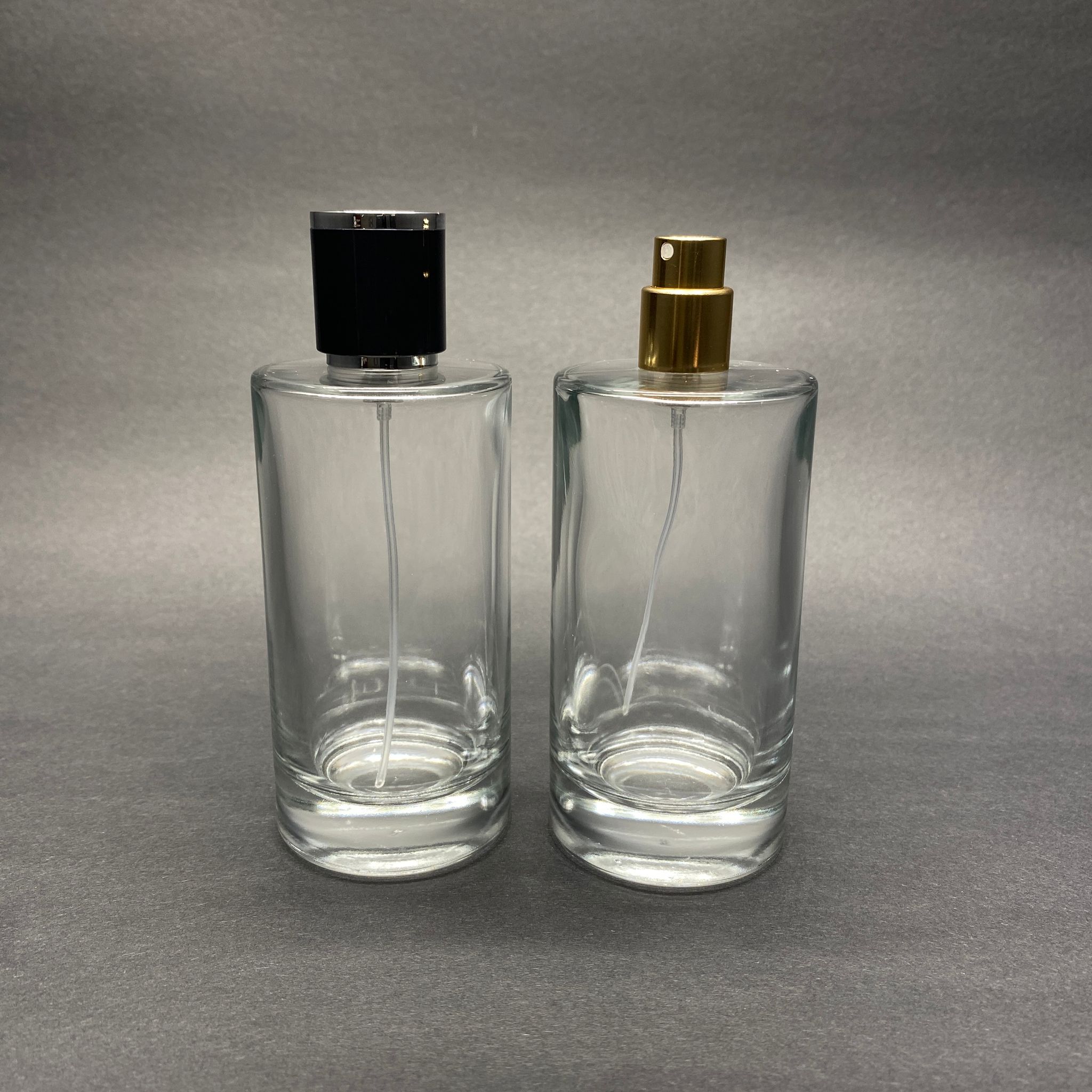 100 Ml Silindir Model Savage Parfüm Şişesi - Gold Metal Spreyli + Gümüş Siyah Kapaklı (Ağız 15 Mm Geçme Kolay Kapama)
