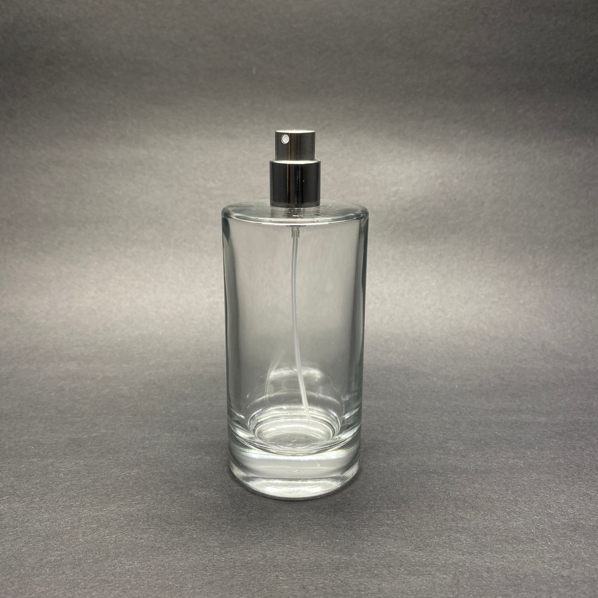100 Ml Silindir Model Savage Parfüm Şişesi - Gümüş Metal Spreyli (Ağız 15 Mm Geçme Kolay Kapama)
