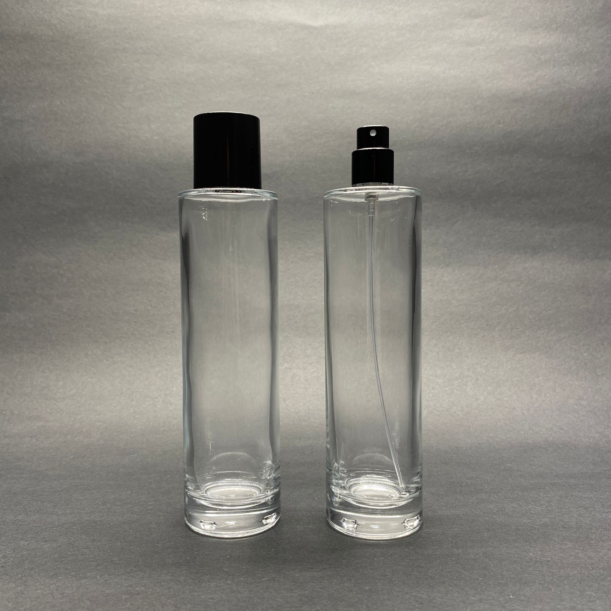 100 Ml Silindir Model Uzun Pealy Parfüm Şişesi - Siyah Metal Spreyli + Siyah Kapaklı (Ağız 15 Mm Geçme Kolay Kapama)