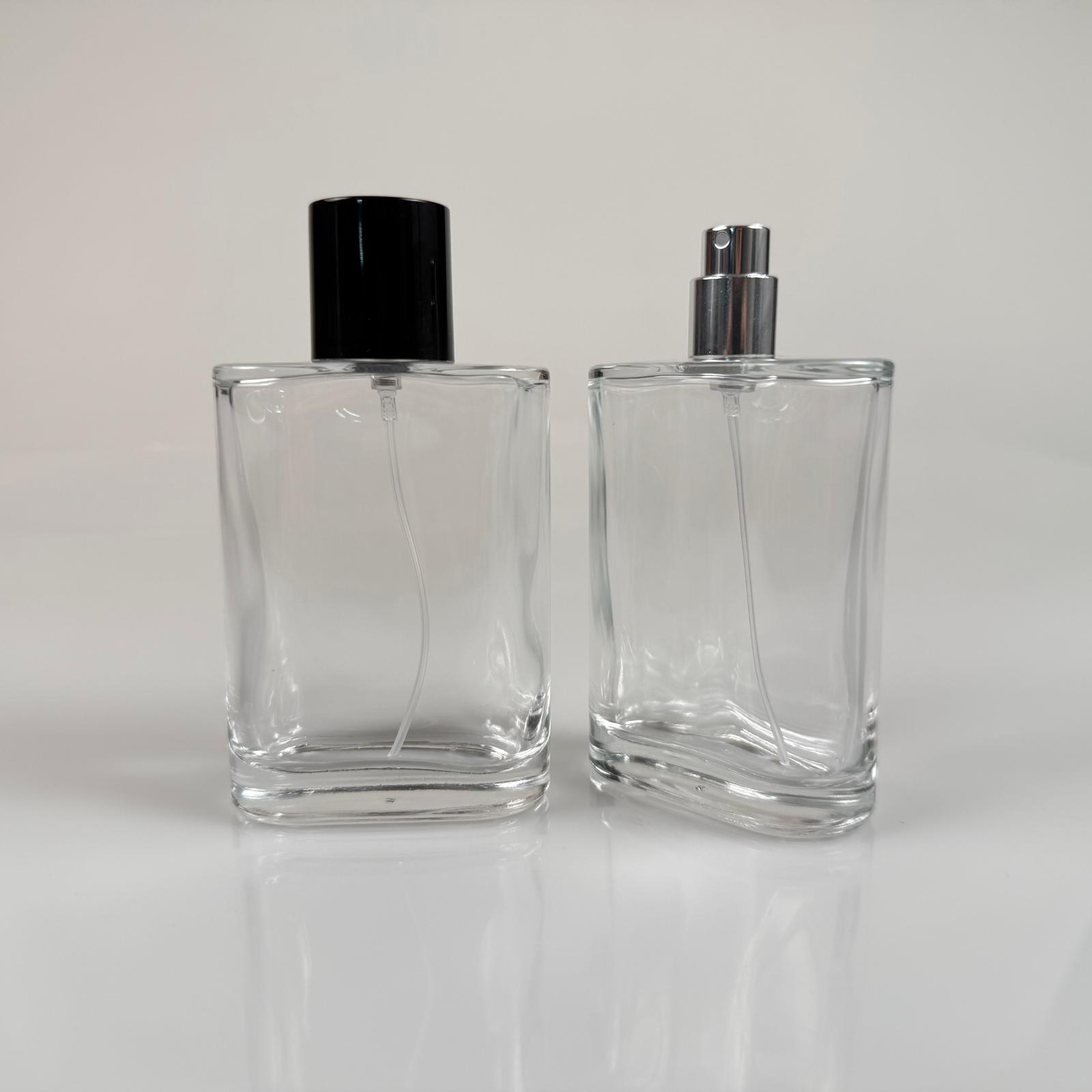 100 Ml Yassı Model Ceo Parfüm Şişesi - Gümüş Metal Spreyli + Siyah Kapaklı (Ağız 15 Mm Geçme Kolay Kapama)