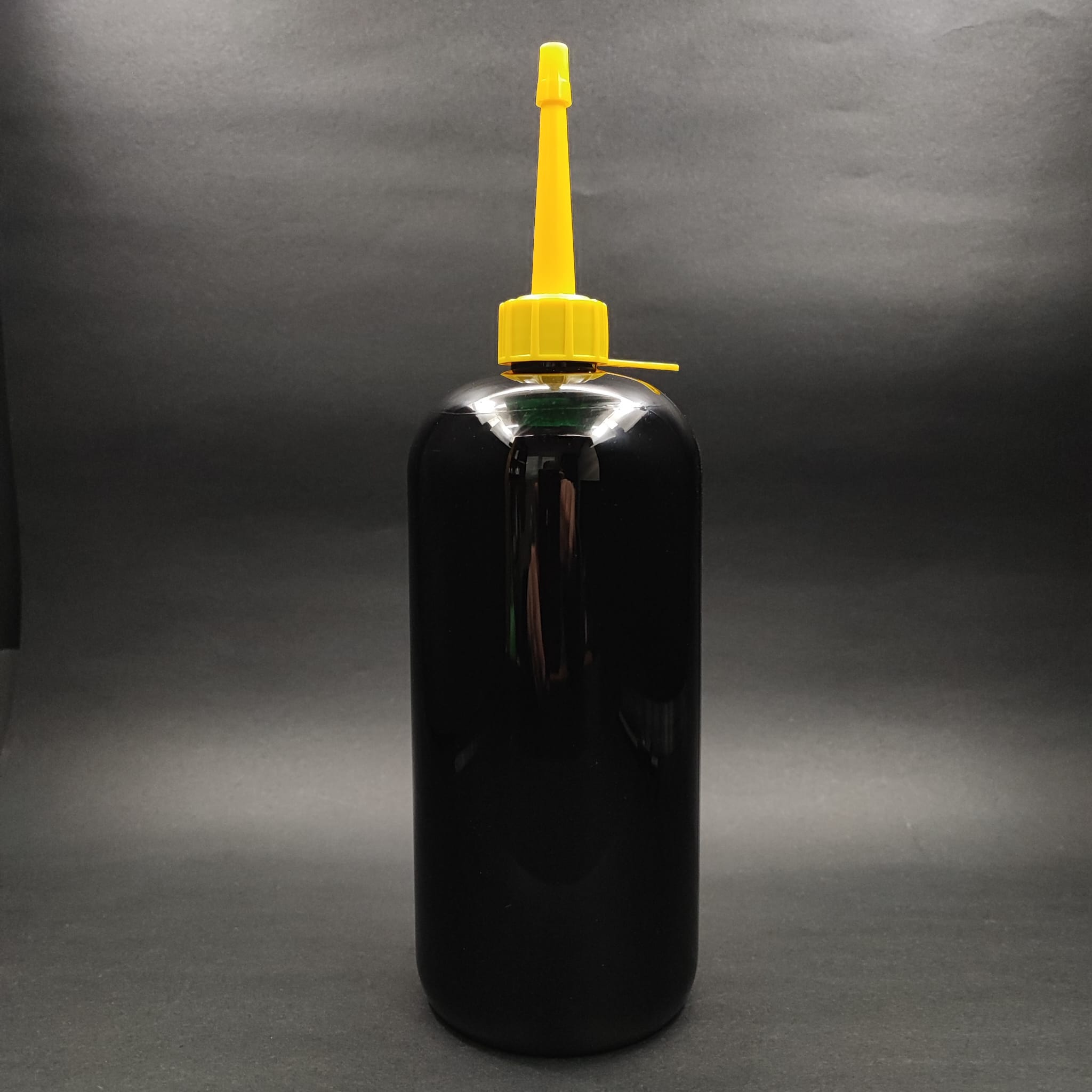1000 Cc Siyah Plastik Şişe - Sarı Akıtıcılı Kartuş Kapaklı - 1000 Ml Siyah Boş Pet Şişe