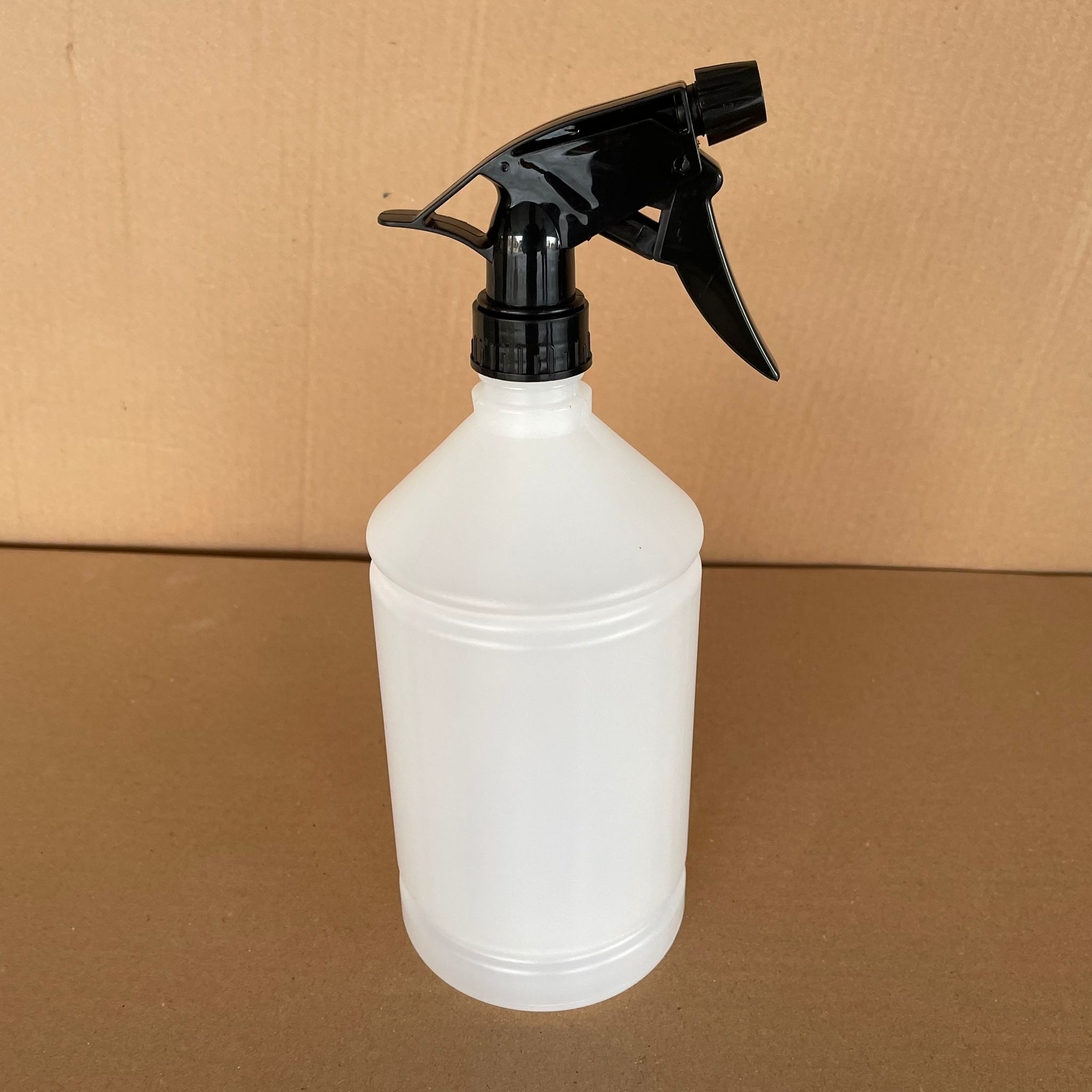 1000 Cc Tiner Şişesi - Siyah Dozajlı Kimyasala Dayanıklı Triger Tetik Spreyli - 1000 Ml Kimyasala Dayanıklı Plastik Şişe - 1 Lt Polietilen Şişe