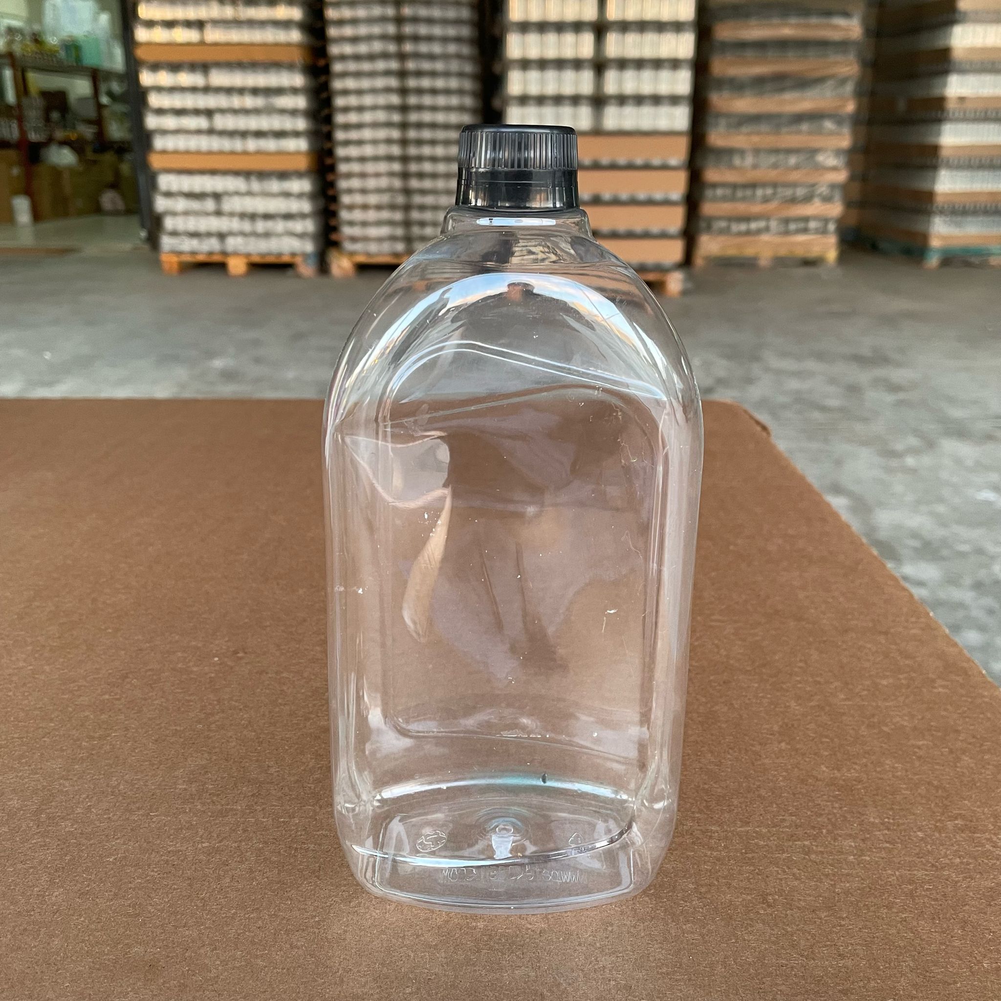 1000 Cc Yassı Pet Şişe - Siyah Kilitli Kapaklı - 1 Litre Yassı Model Pet Şişe