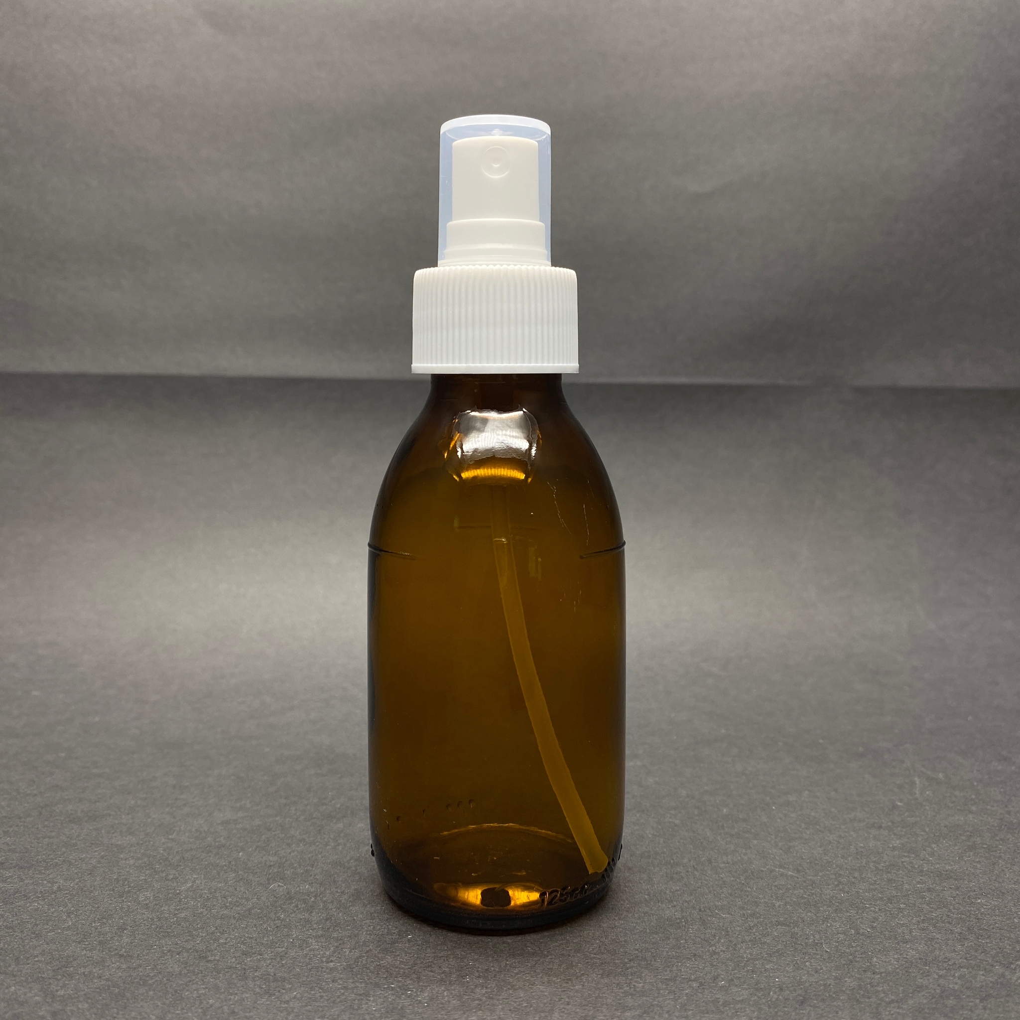 125 Cc Amber Cam Şişe - Beyaz Parmak Spreyli - 125 Ml Kahverengi Spreyli Cam Şişe (Ağız Çapı 28 Mm)