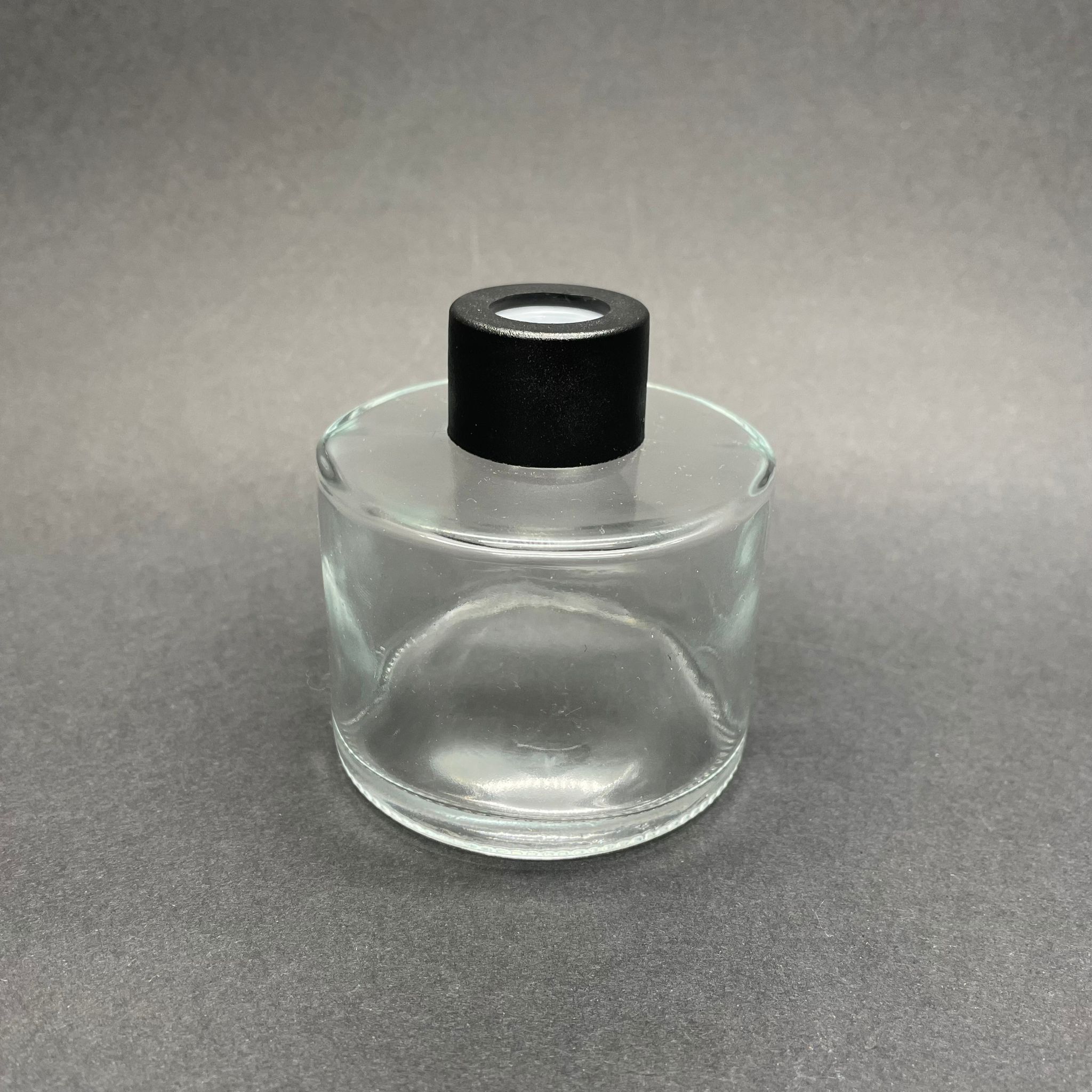 135 Cc Silindir Yuvarlak Model Bambu Cam Bambu Oda Kokusu Şişesi - 135 Ml Bambu Oda Kokusu Şişesi - Difüzör Şişe- Cam Şişe + Siyah Kapak + Tıpa