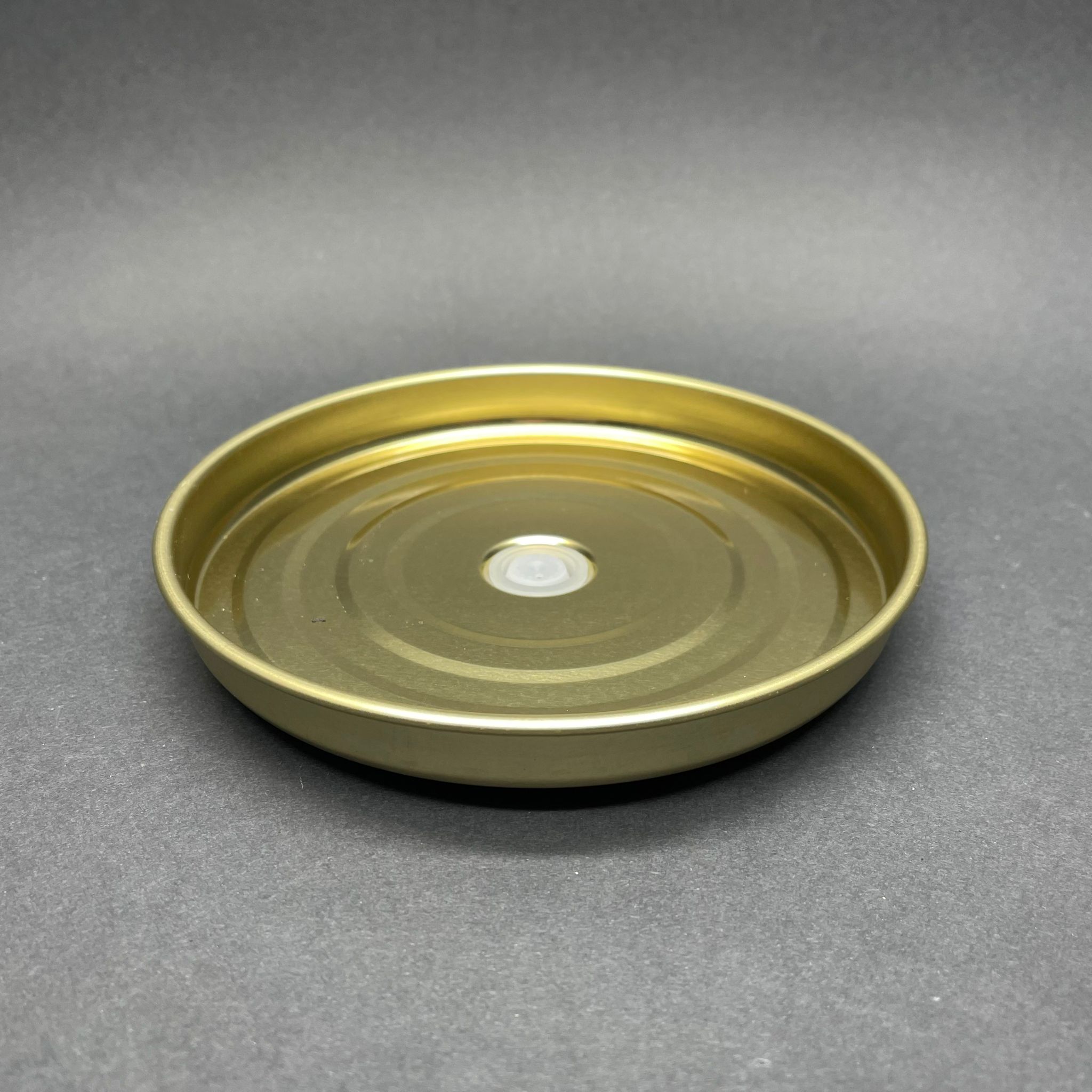 135 Mm Siboplu Teneke Kapak - Zeytin Tenekesi İçin Siboplu Kapak (Havayı Dışarı Atar. Sıvı İçinde Kalır)