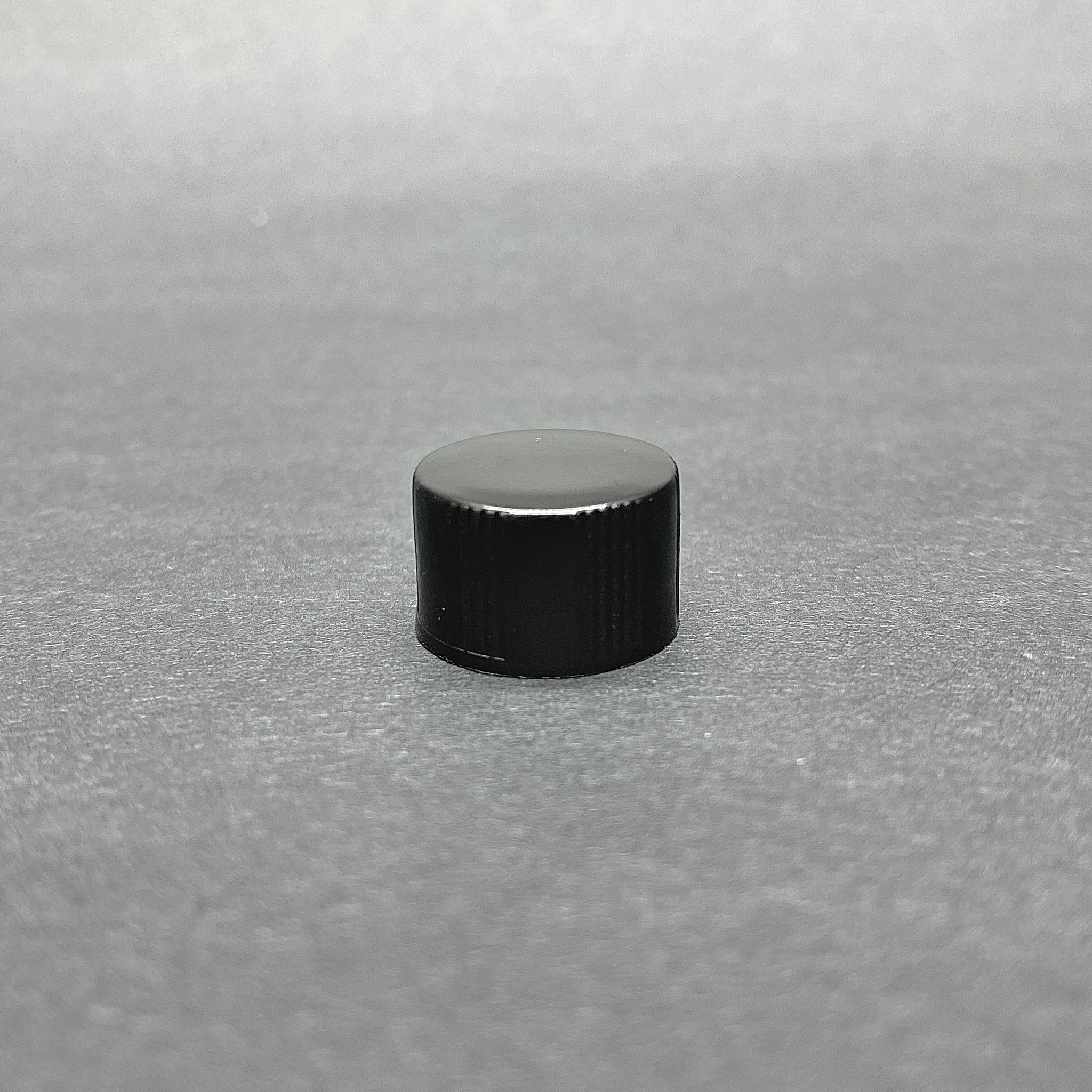 14 Mm Plastik Kapak Siyah