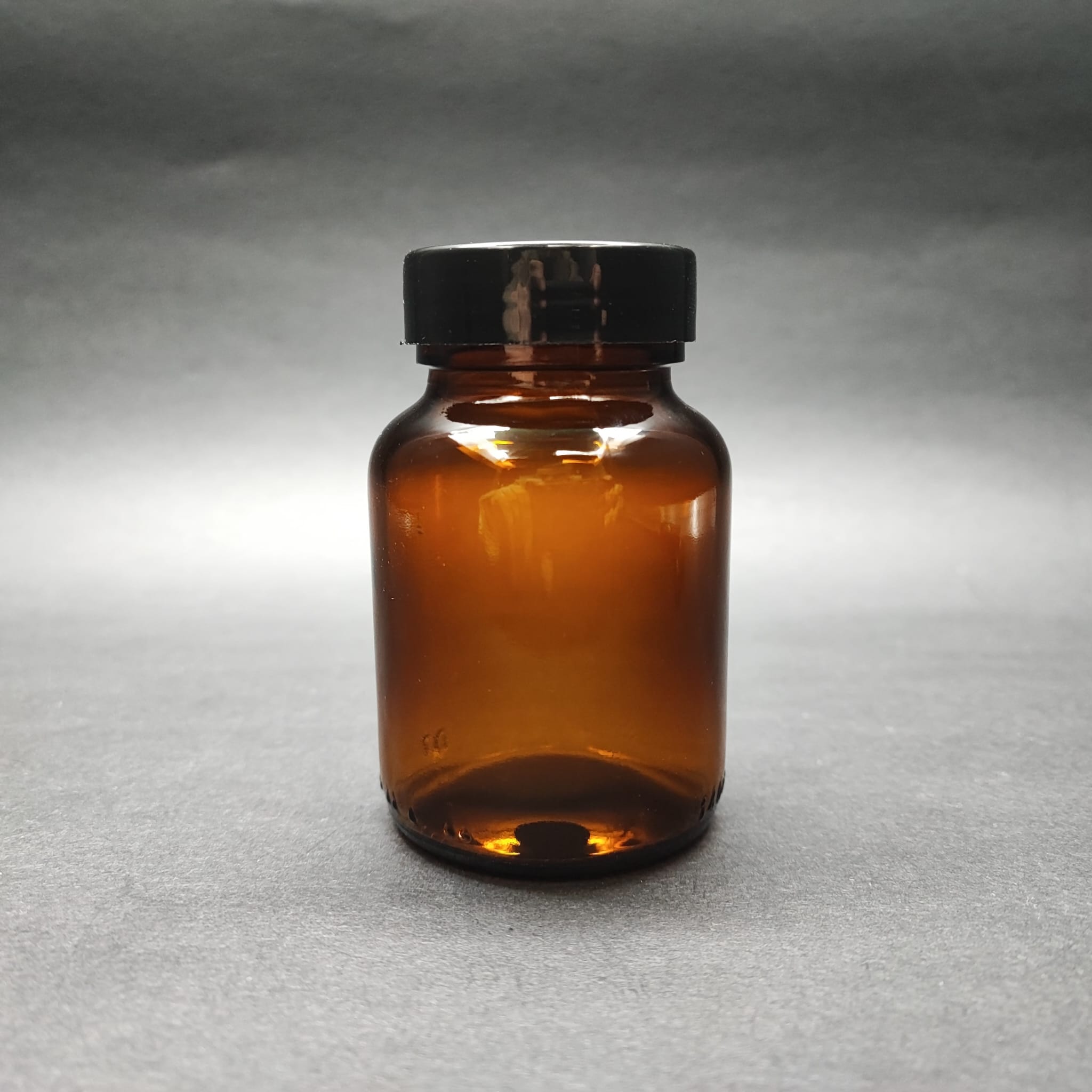 140 Ml Cam Tablet Şişe + Siyah Kapak - 140 Cc Amber Şişecam Ecza Şişeleri - Şişecam Ürün Kodu 718814