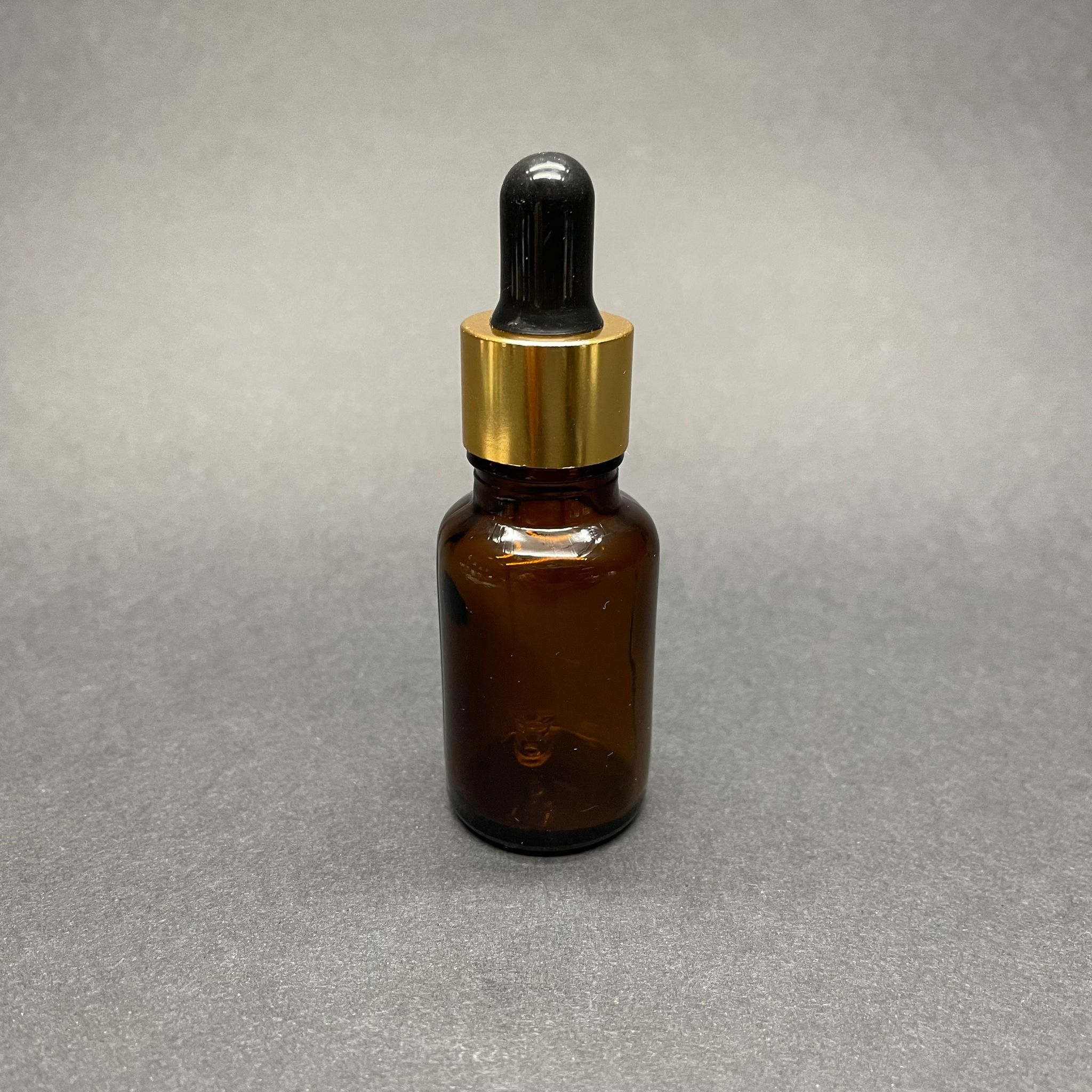 15 Cc Amber Cam Damlalıklı Şişe - Siyah Emzik - Gold Metalik Kapak - 15 Ml Kahverengi Cam Damlalıklı Şişe